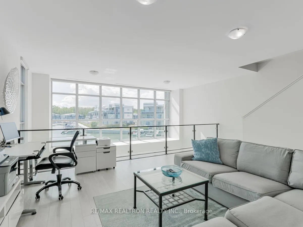 3700 Mangusta Court
