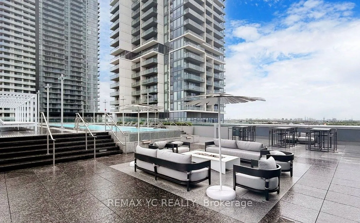 1000 Portage Parkway, #2710