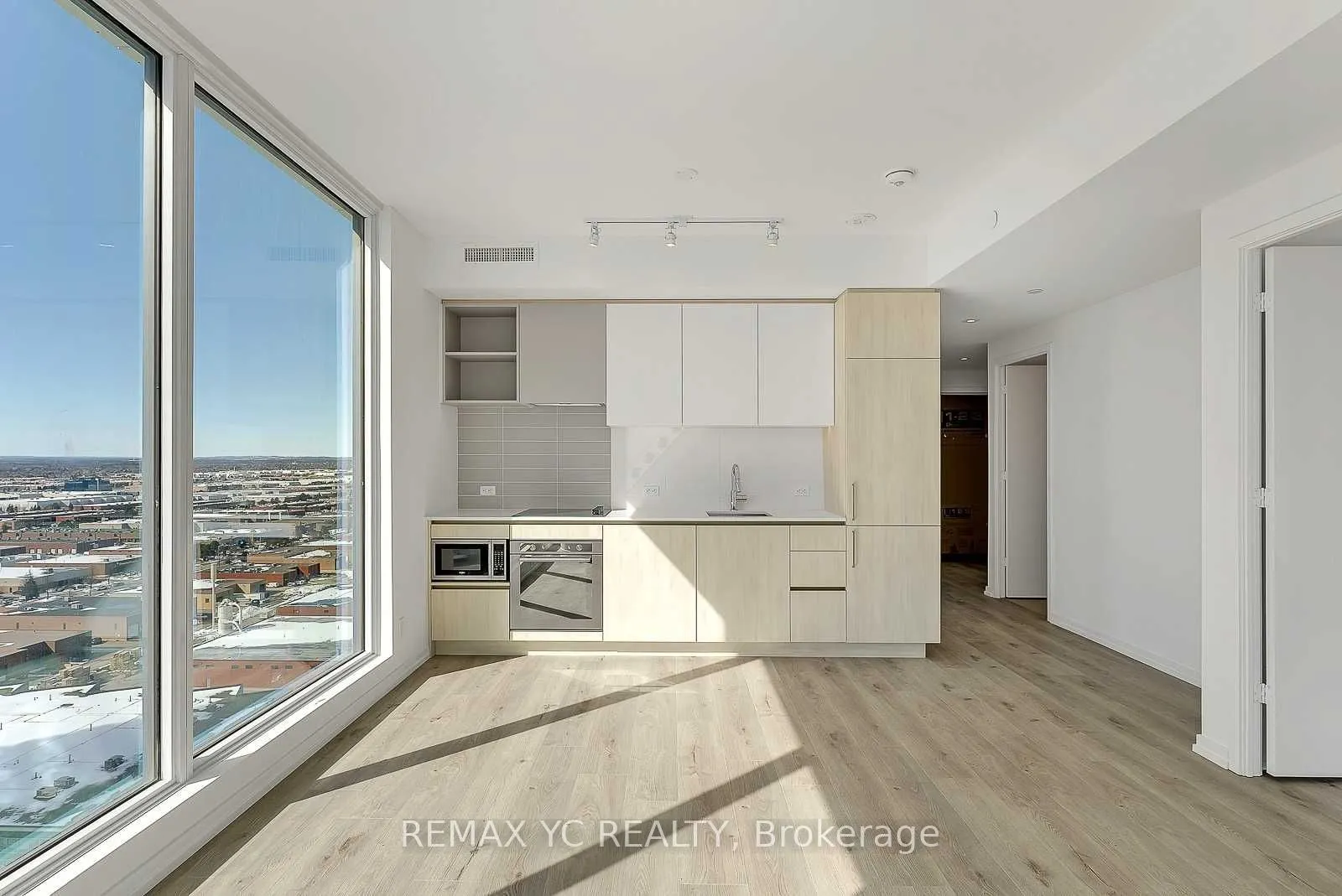 1000 Portage Parkway, #2710
