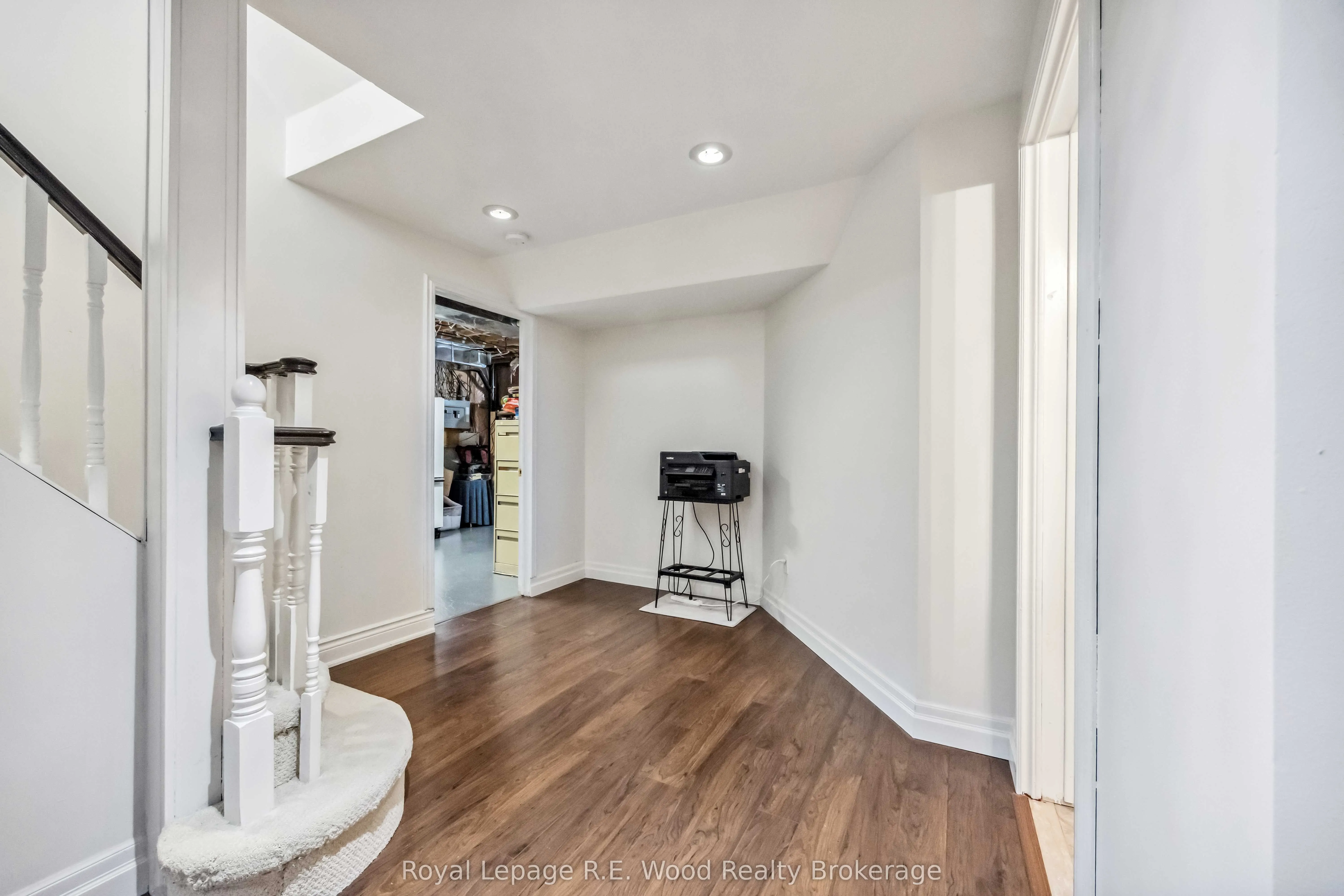 3 Lorwood Court