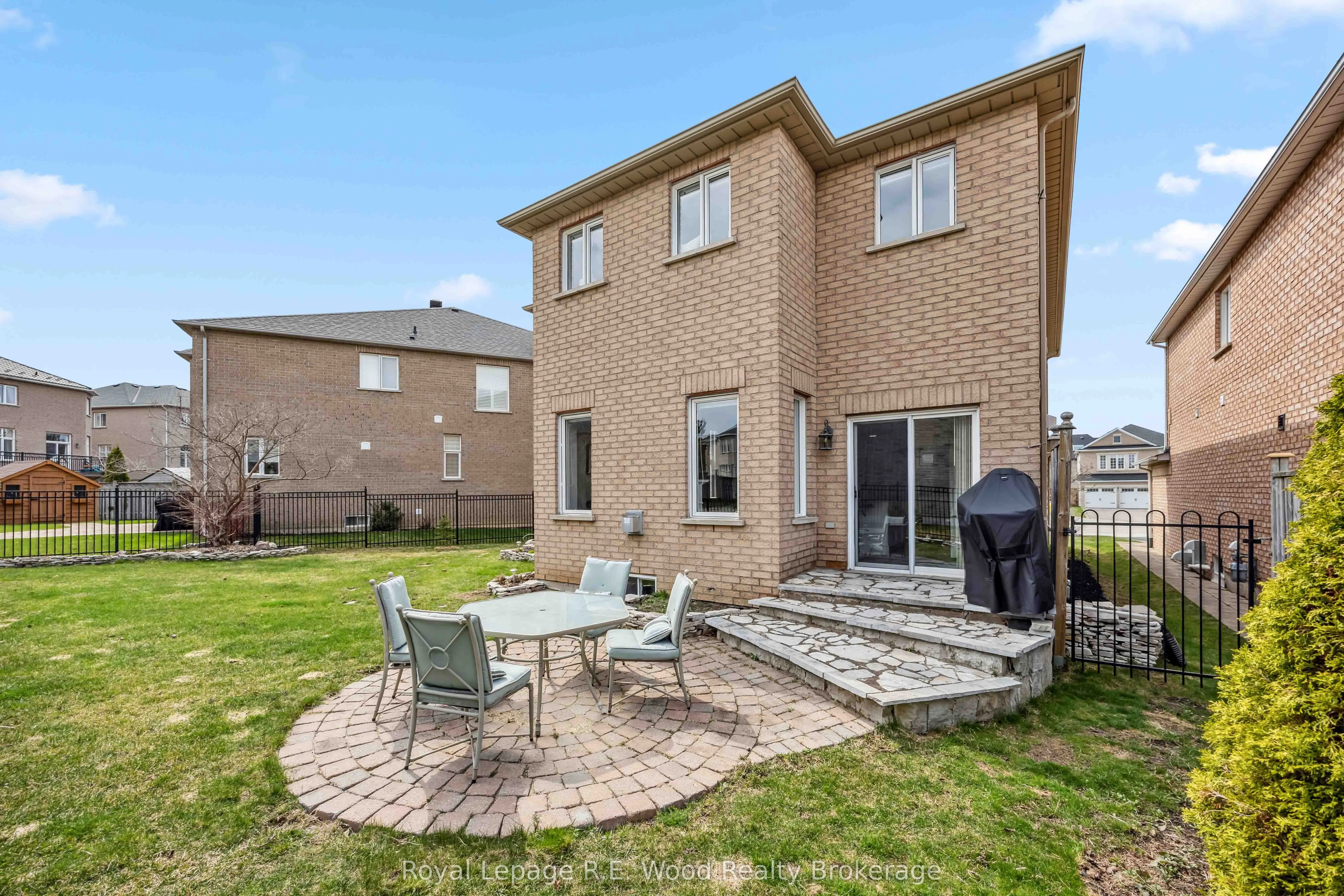 3 Lorwood Court