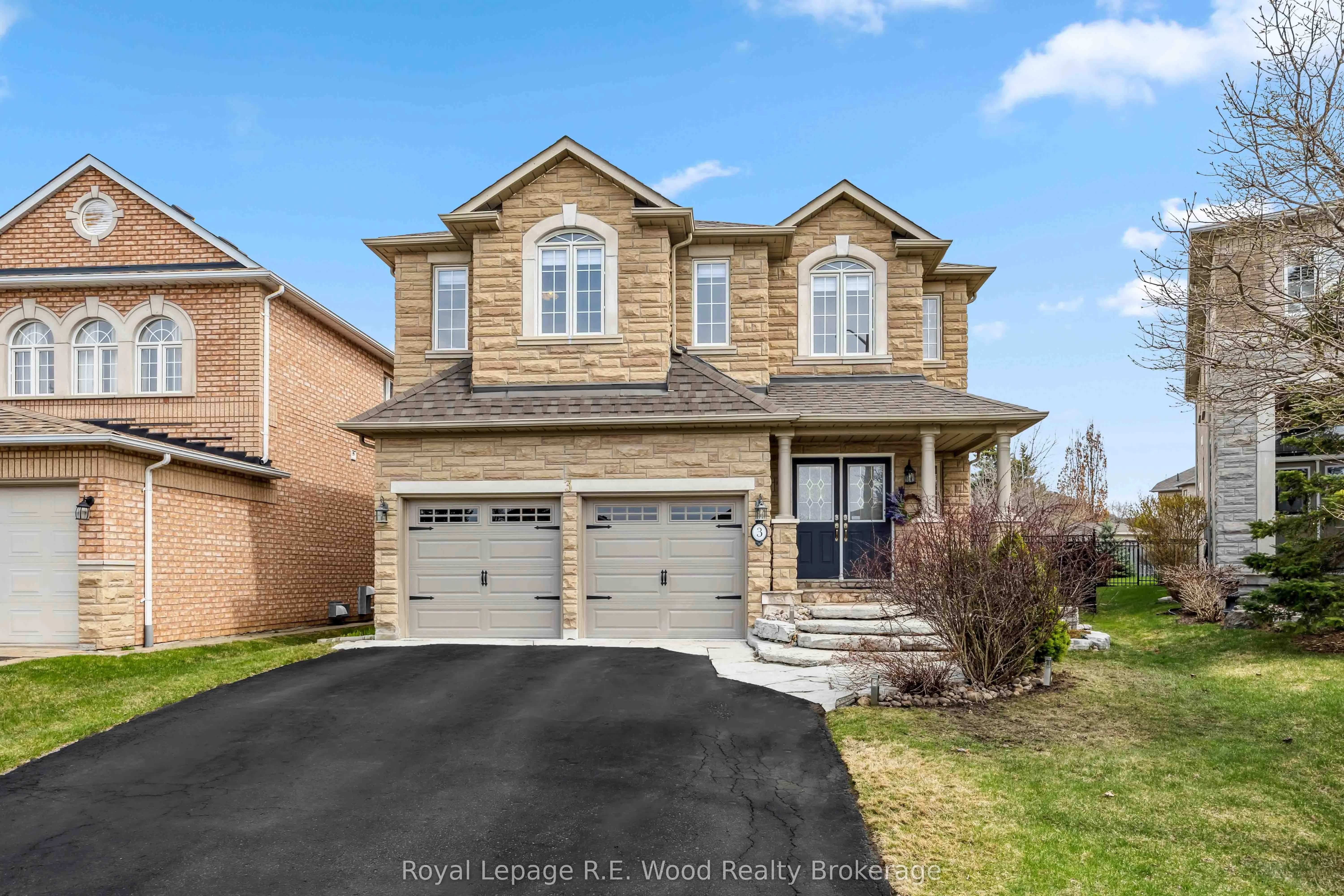 3 Lorwood Court