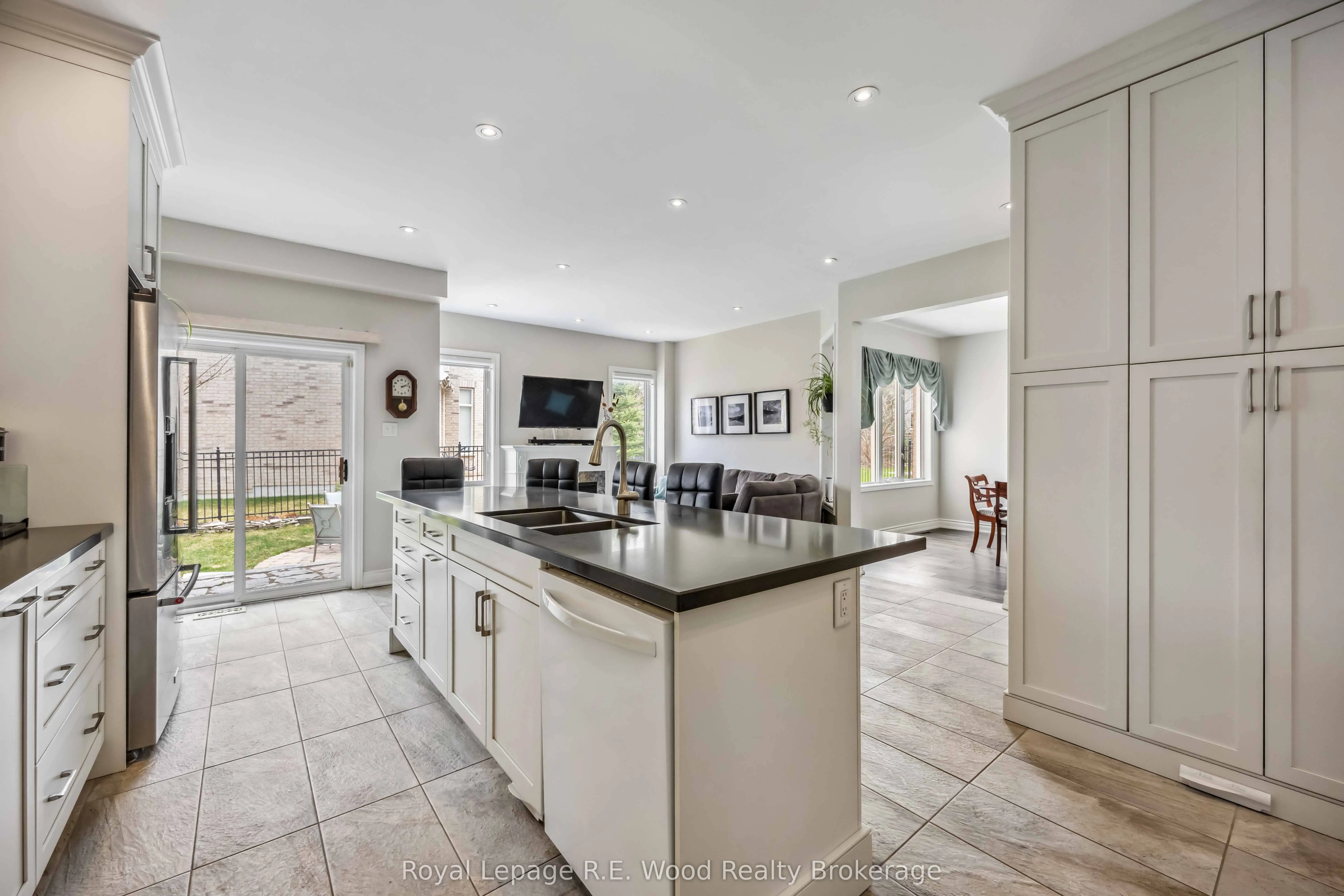 3 Lorwood Court