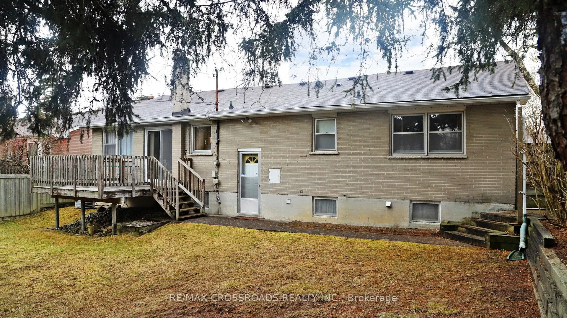 14 Brightbay Crescent
