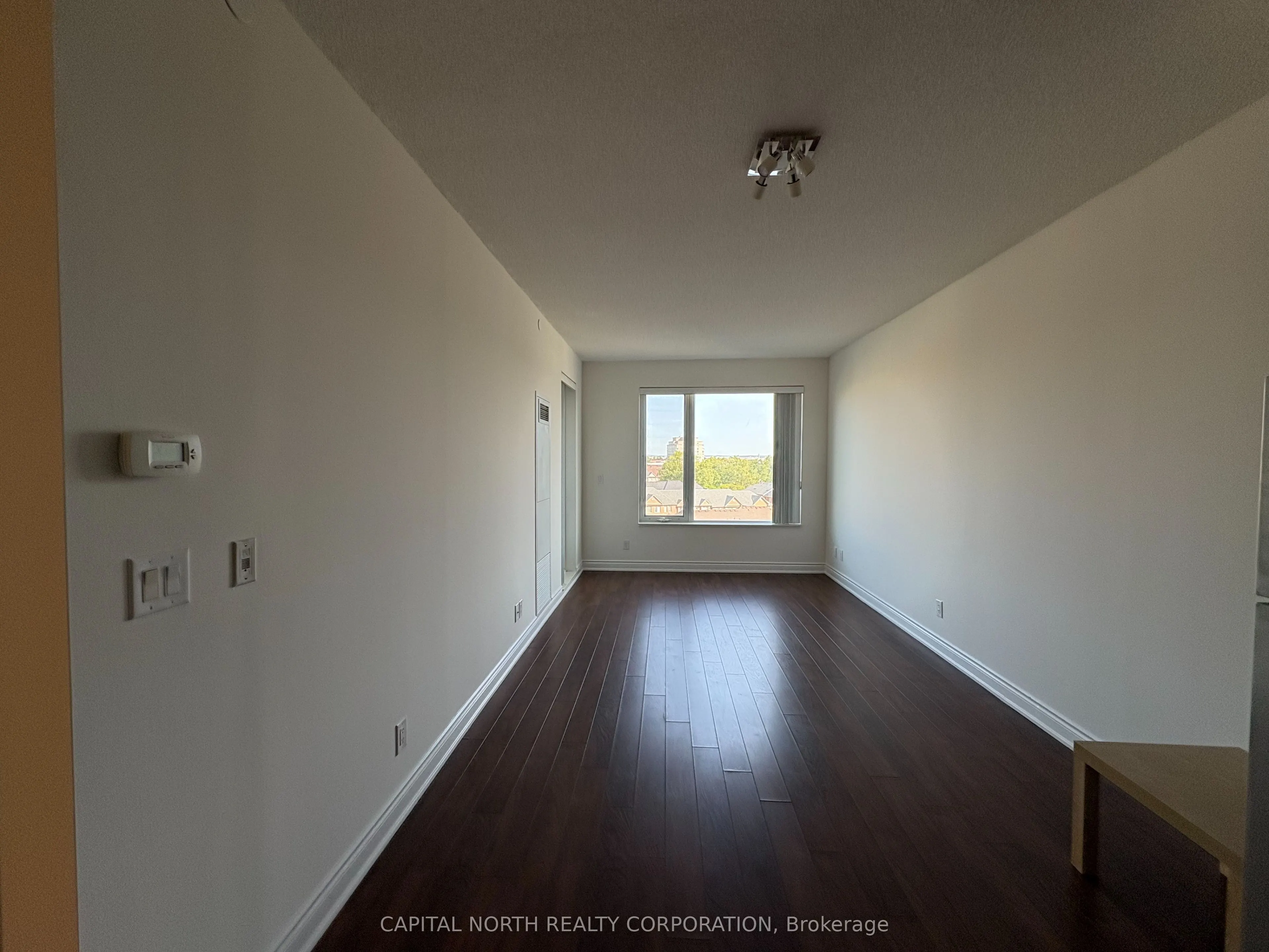325 South Park Road, #818