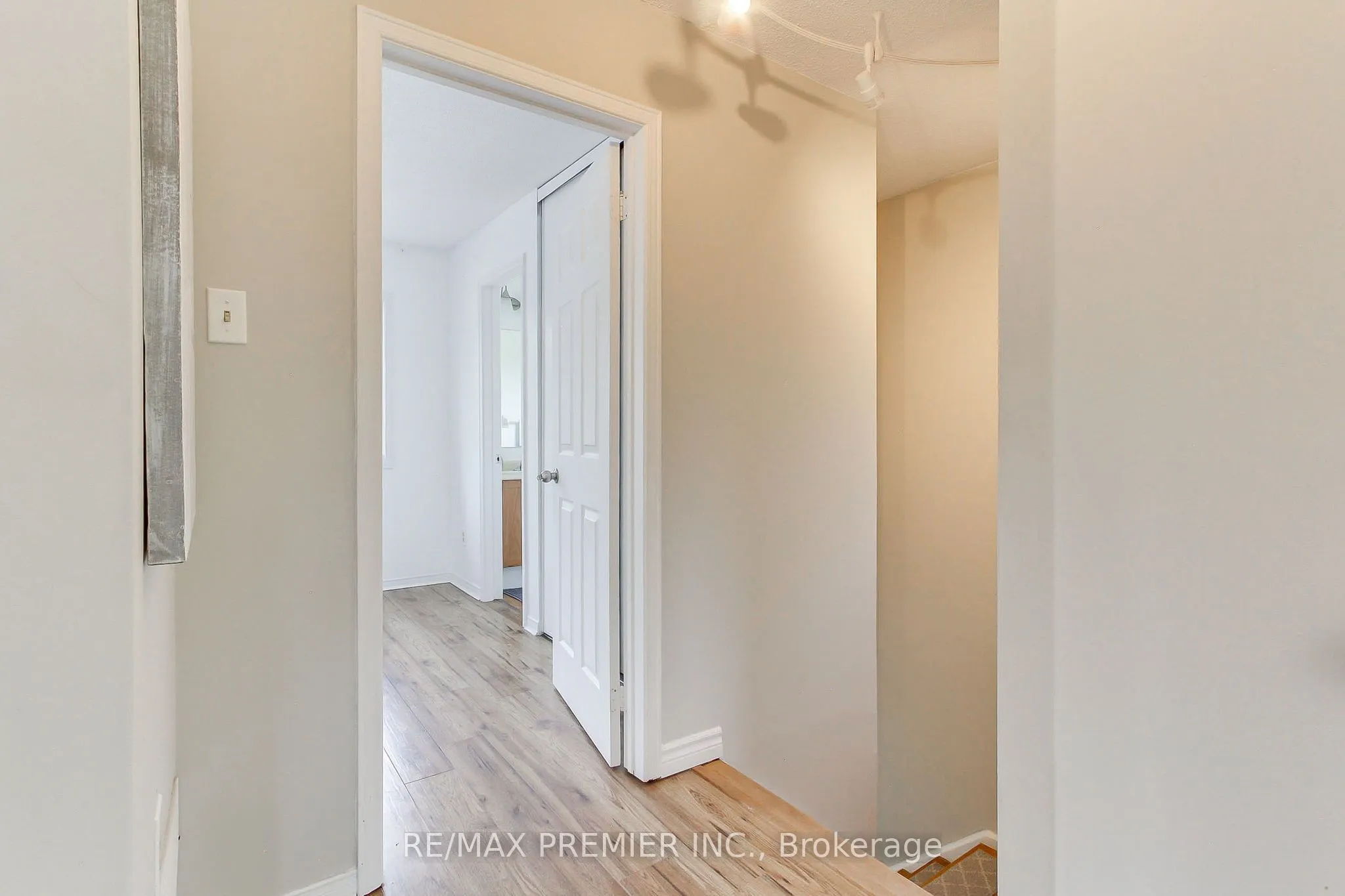 90 Covent Crescent
