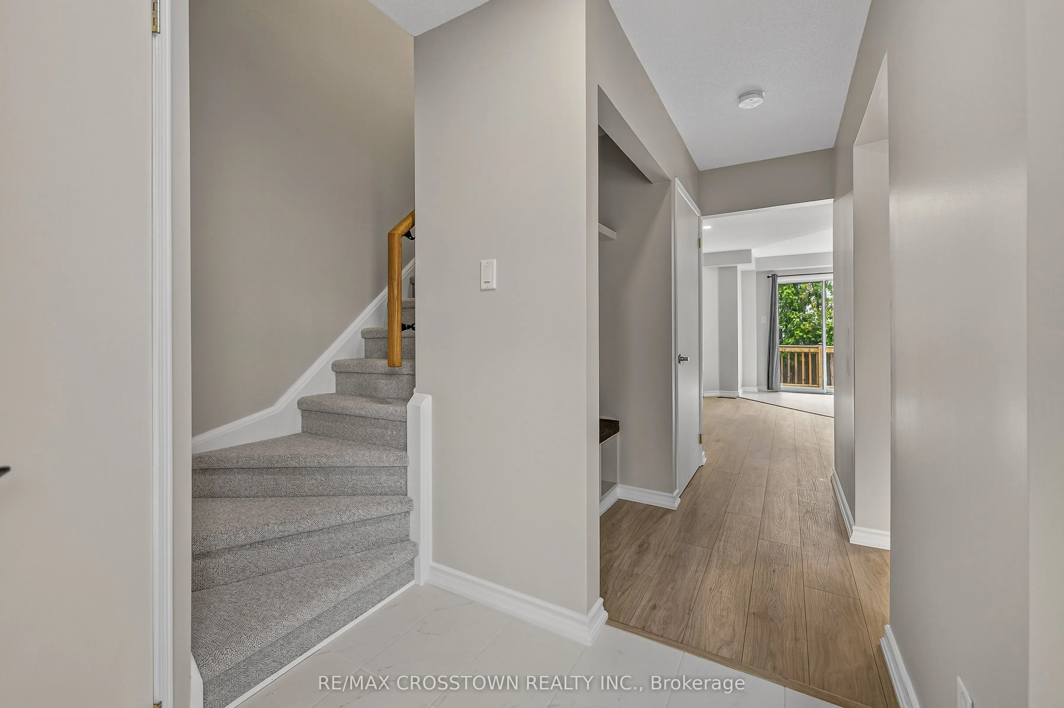 1271 Huron Court
