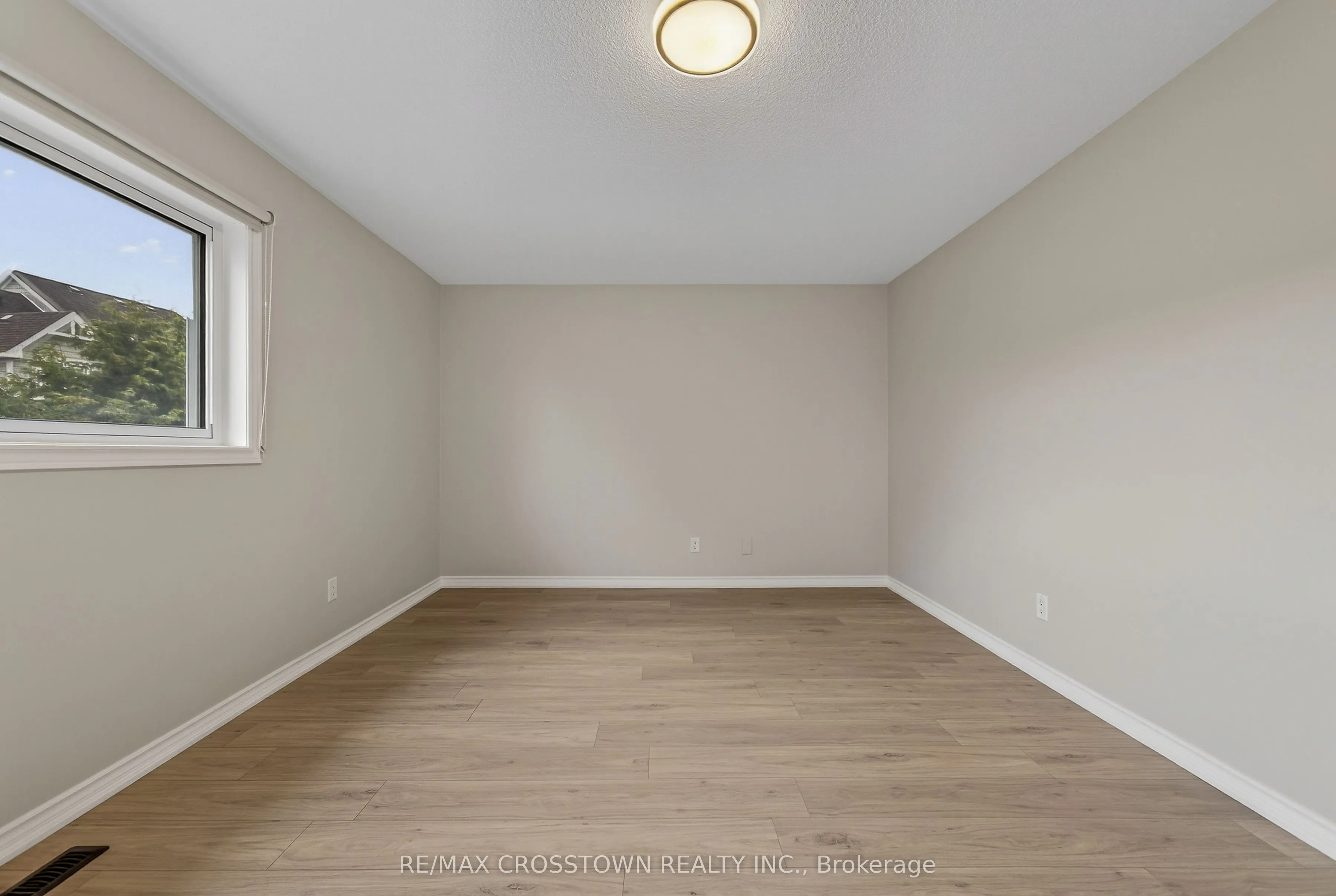 1271 Huron Court