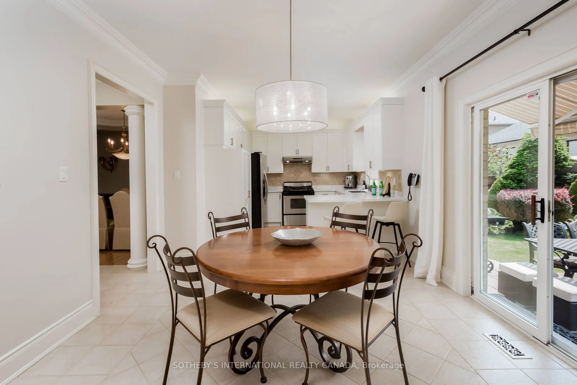 16 Saint Clare Boulevard