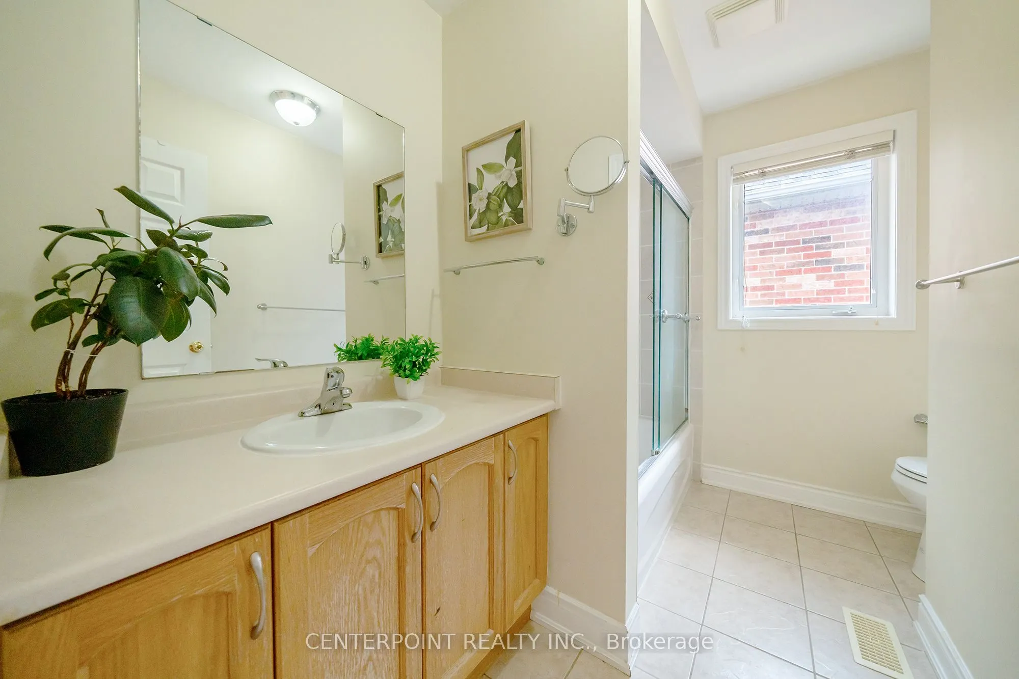 280 Caboto Trail
