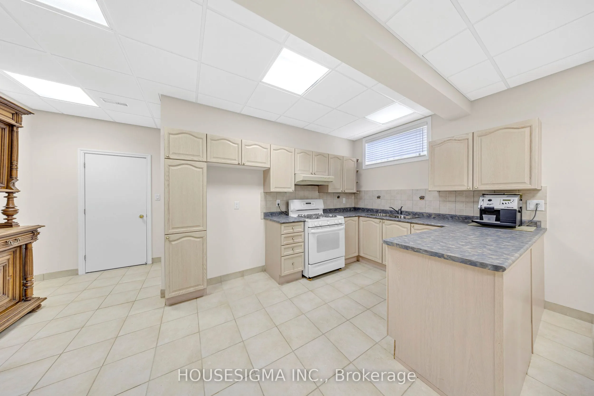 38 Pairash Avenue