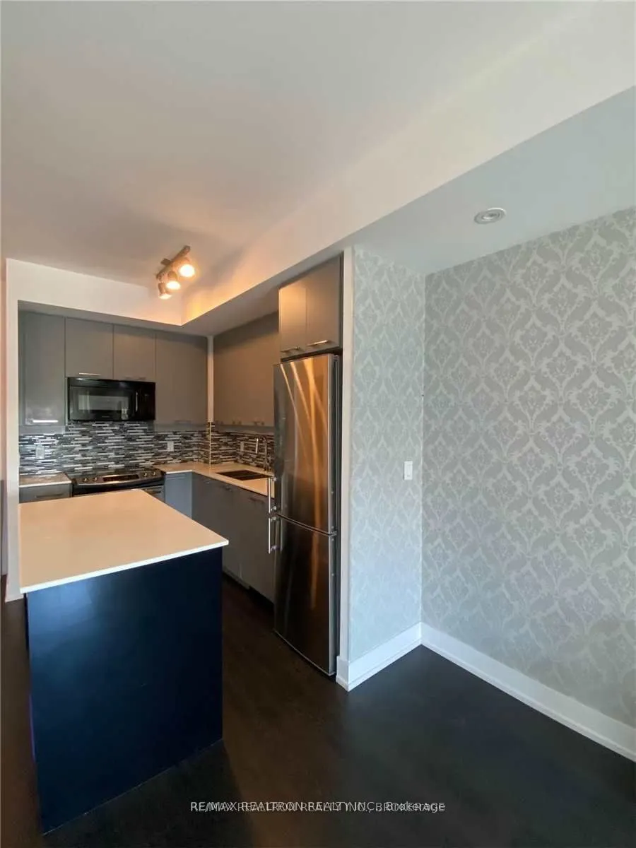 9471 Yonge Street, #537