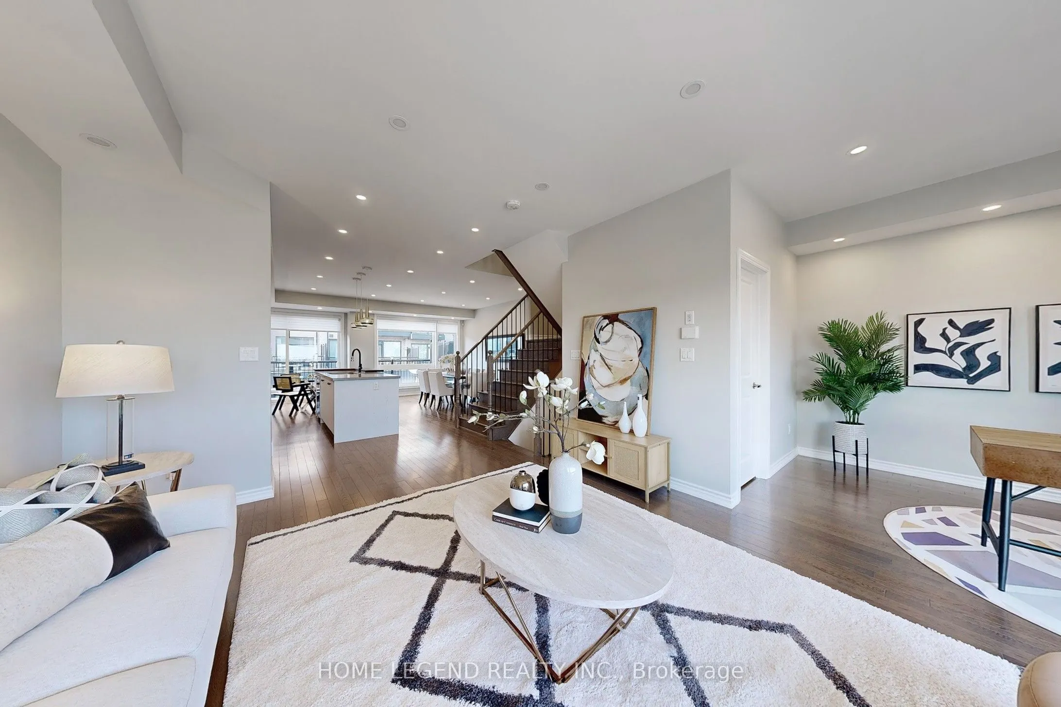 28 Concetta Conte Avenue