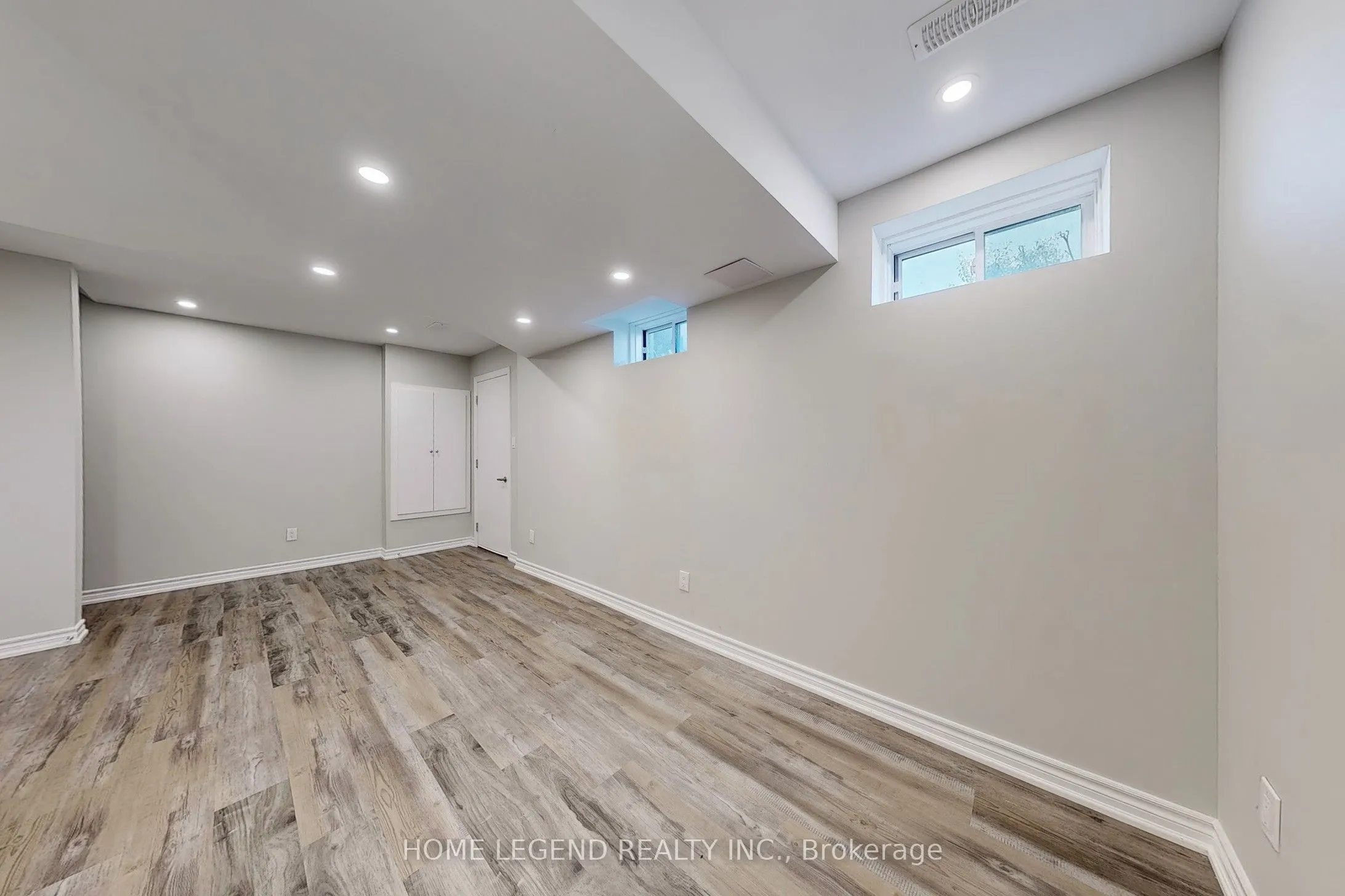 28 Concetta Conte Avenue