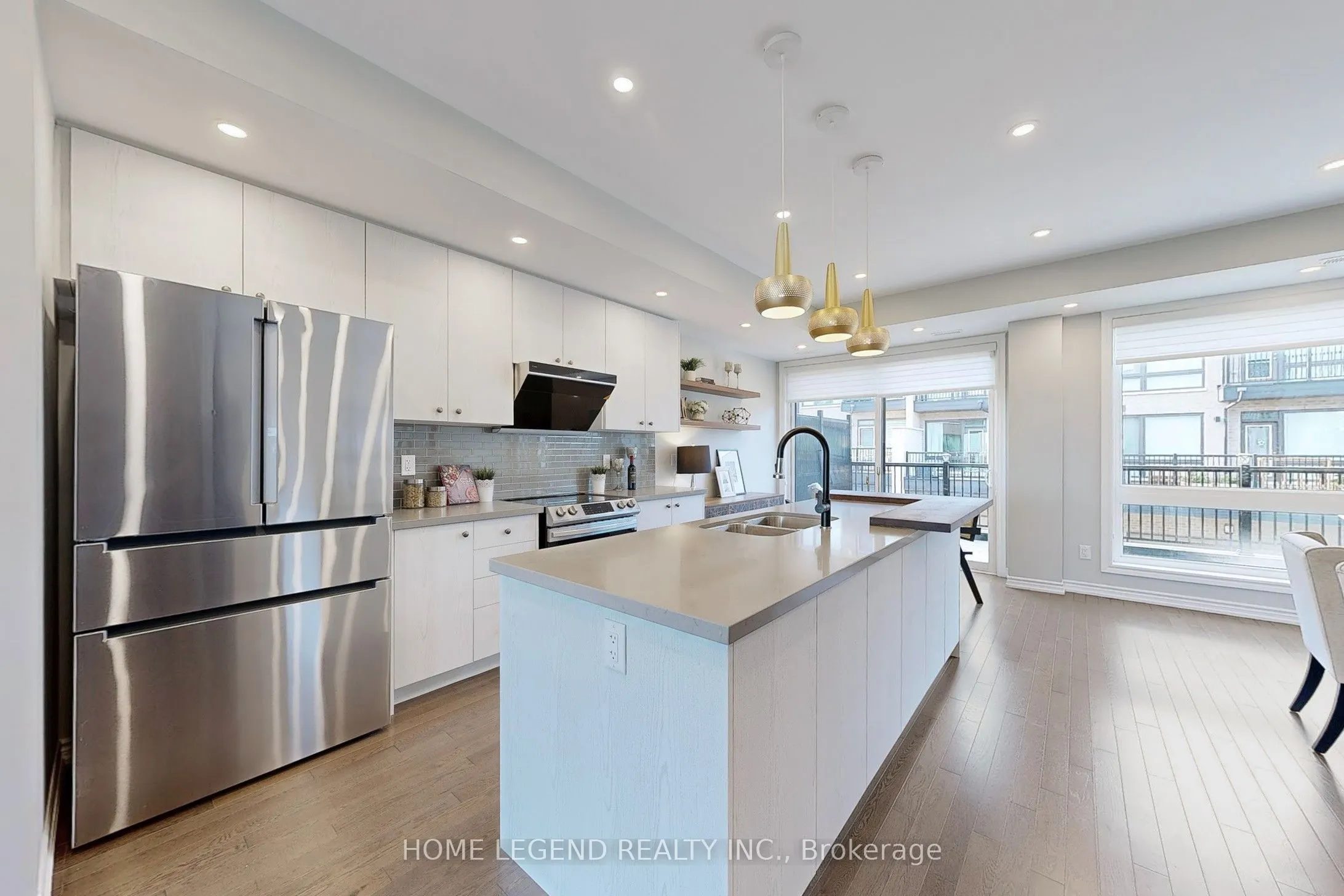 28 Concetta Conte Avenue