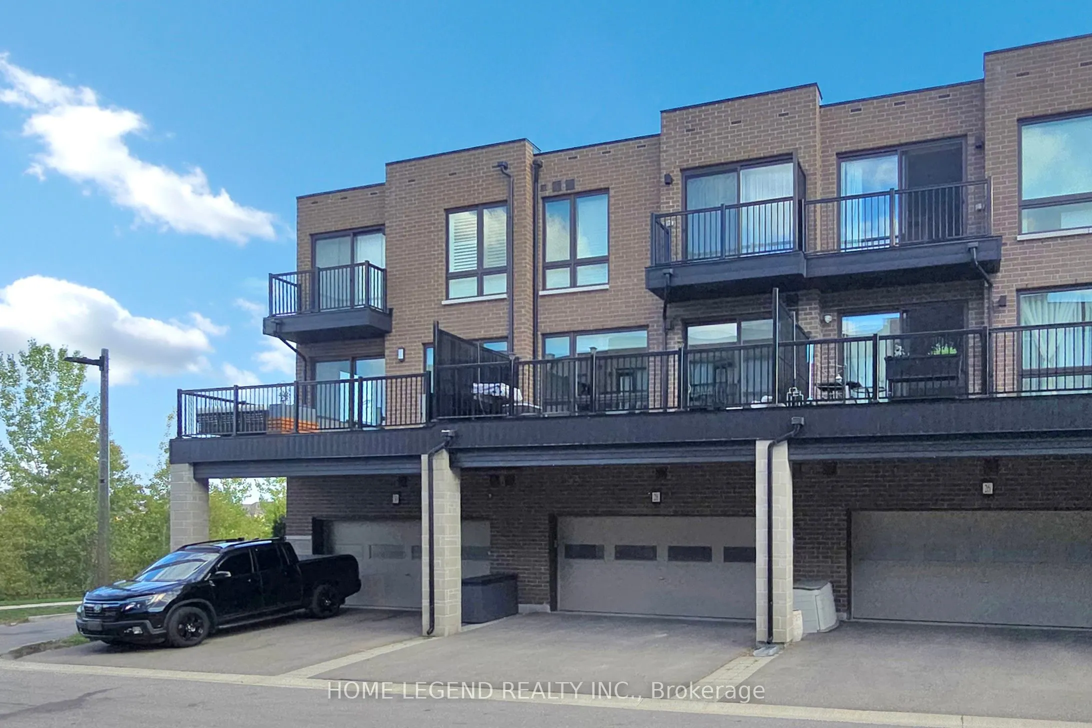 28 Concetta Conte Avenue