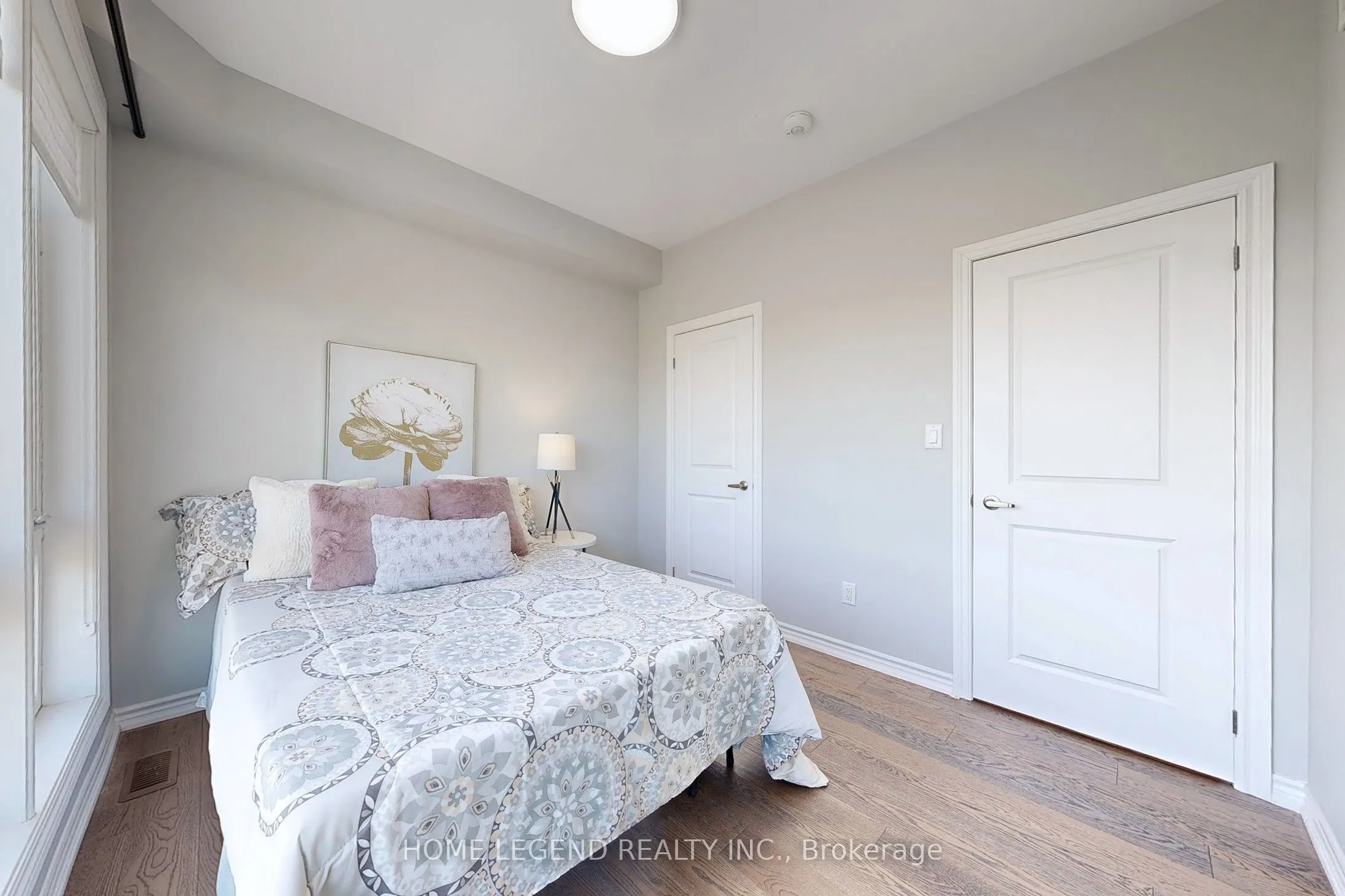 28 Concetta Conte Avenue