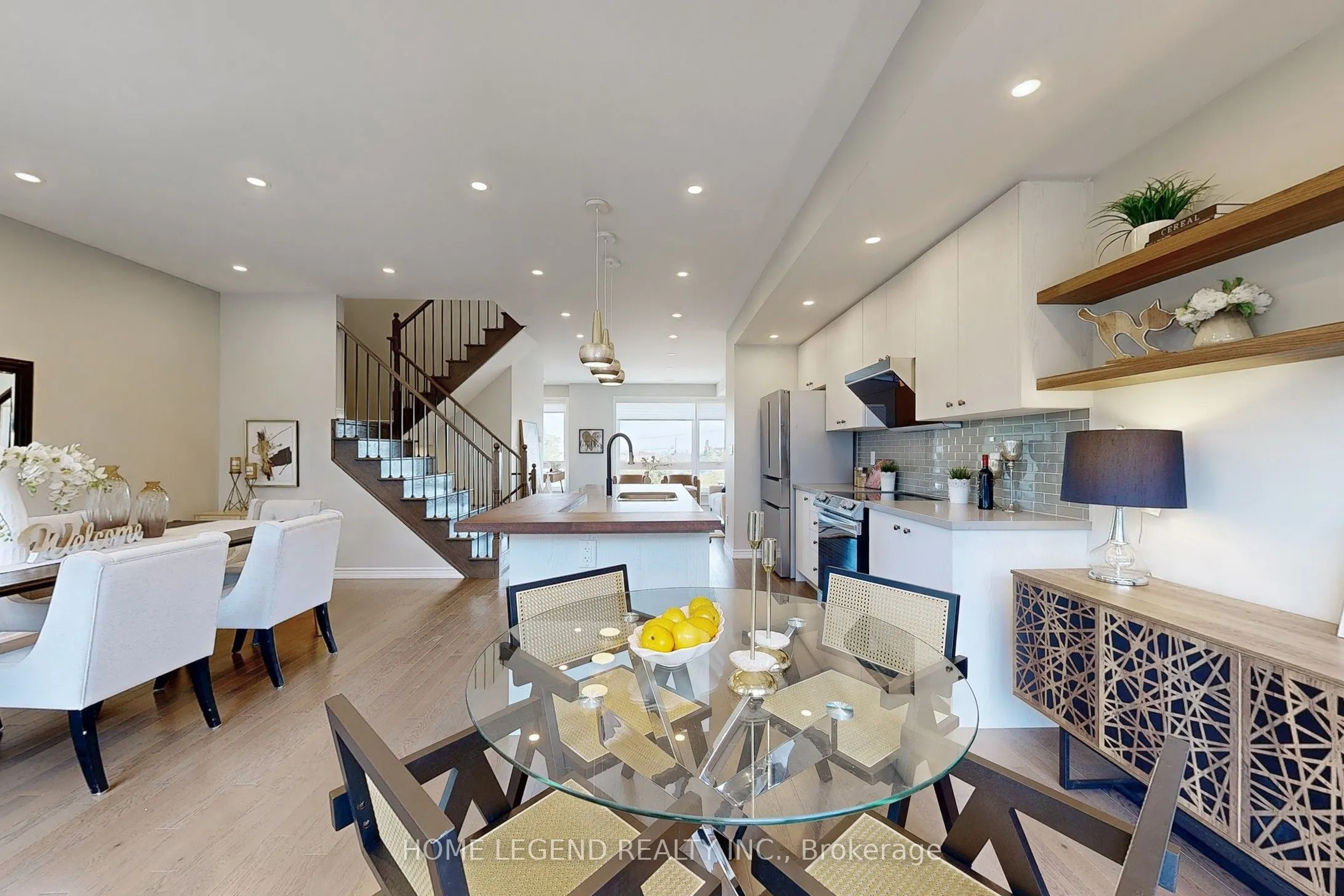 28 Concetta Conte Avenue