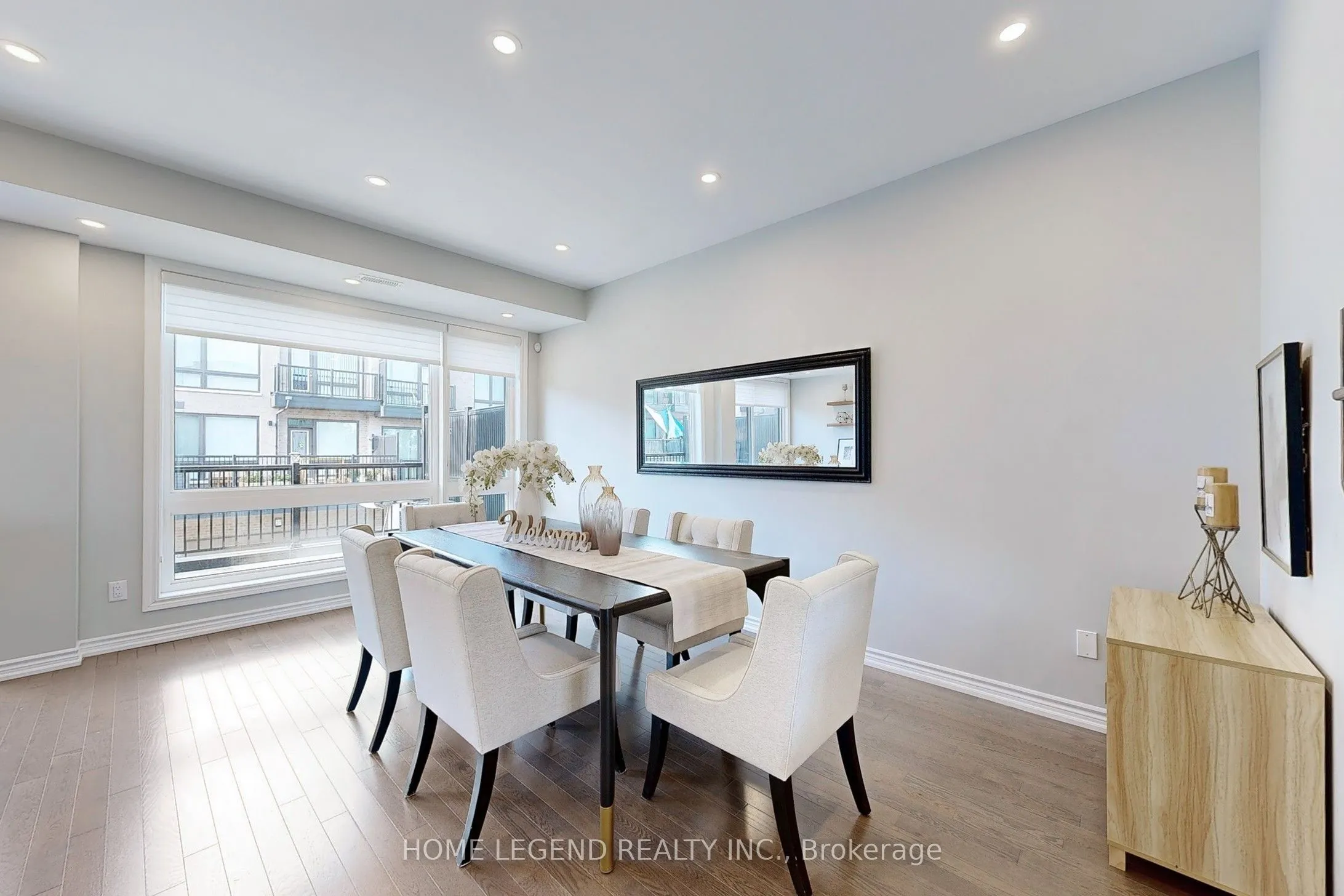 28 Concetta Conte Avenue