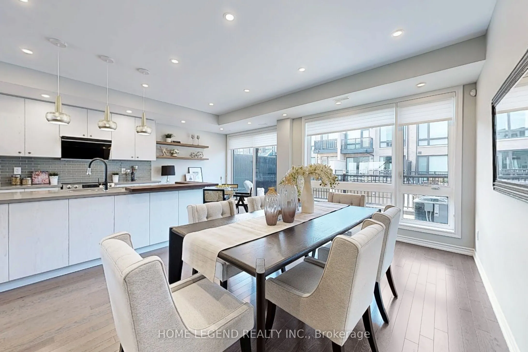 28 Concetta Conte Avenue