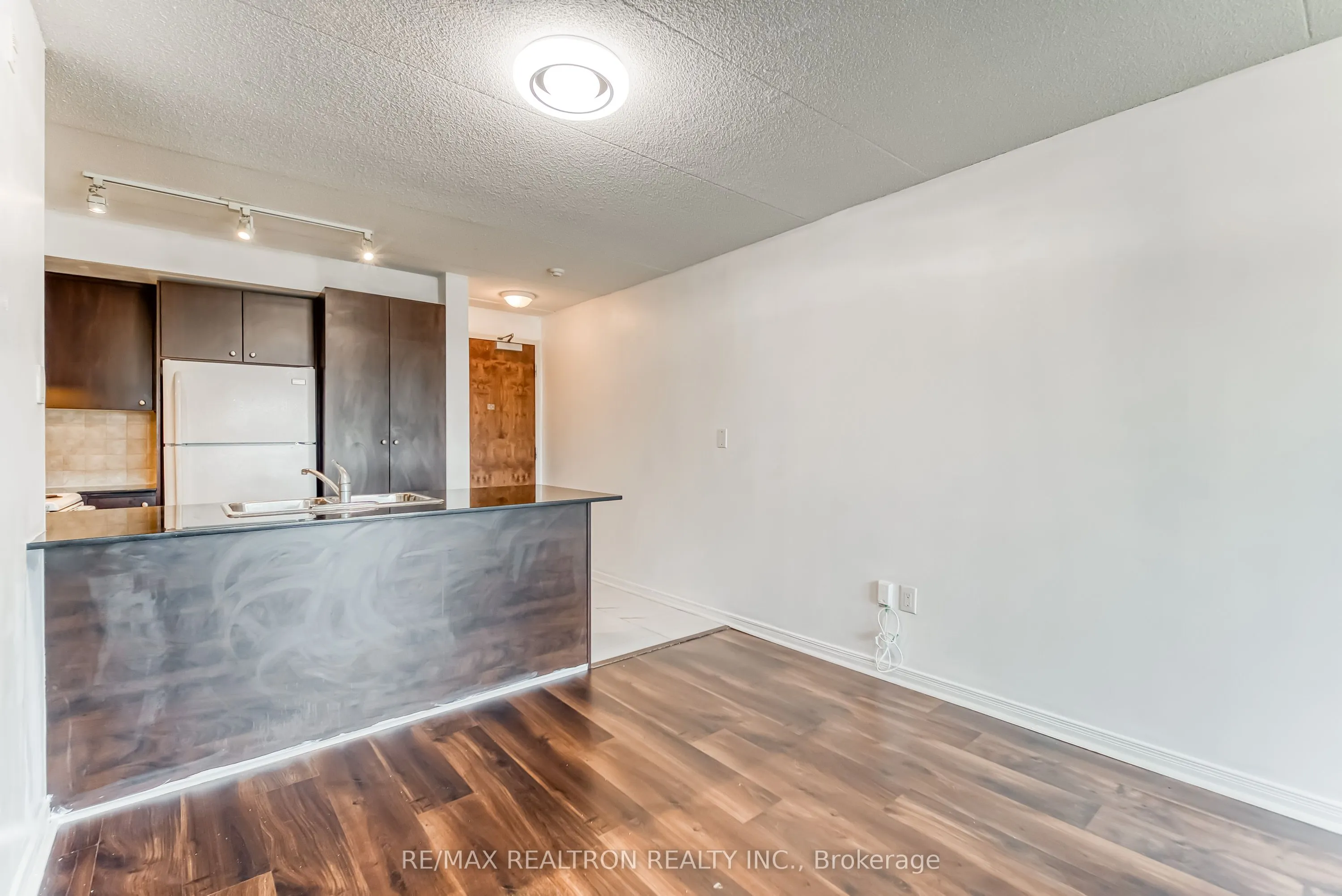 4600 Steeles Avenue E, #310
