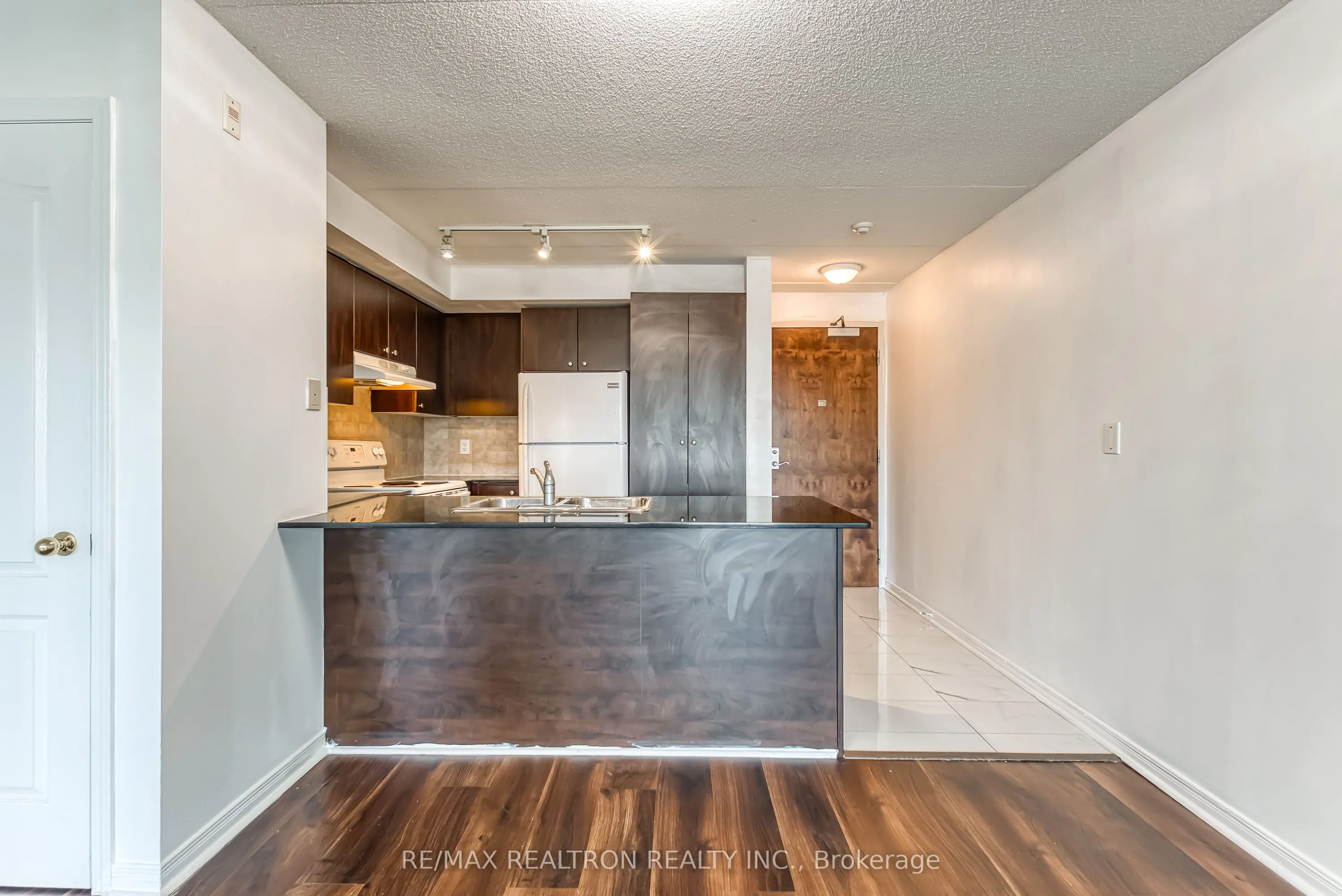 4600 Steeles Avenue E, #310