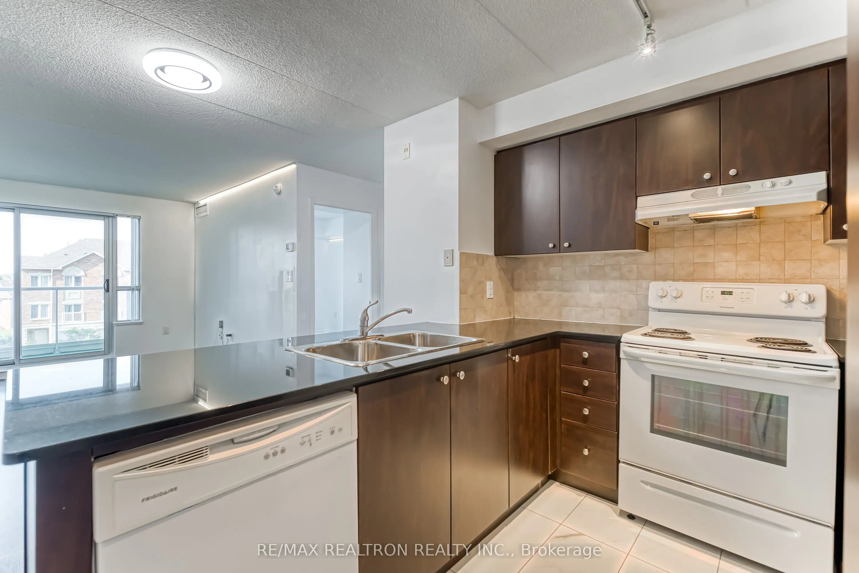 4600 Steeles Avenue E, #310