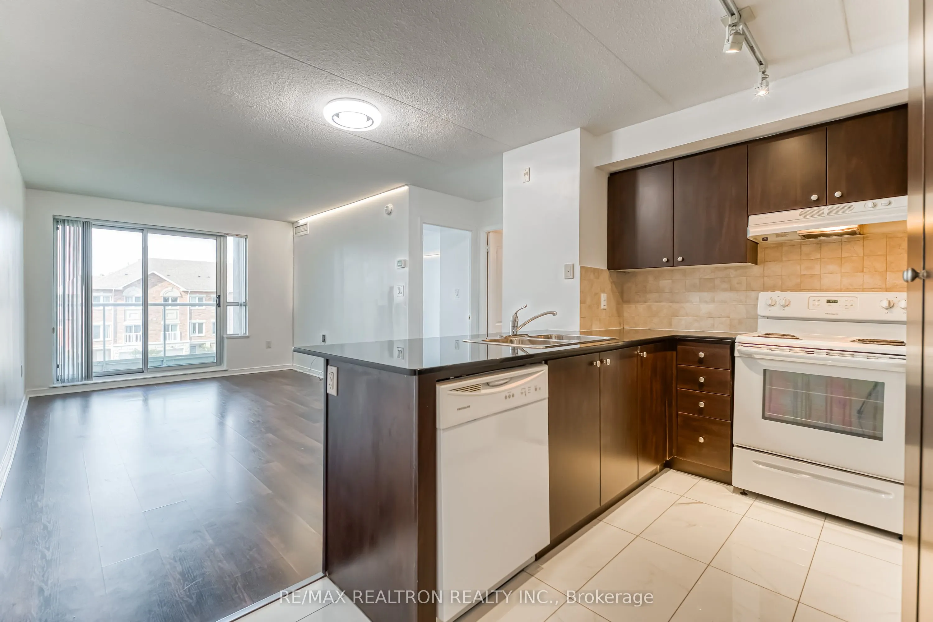 4600 Steeles Avenue E, #310
