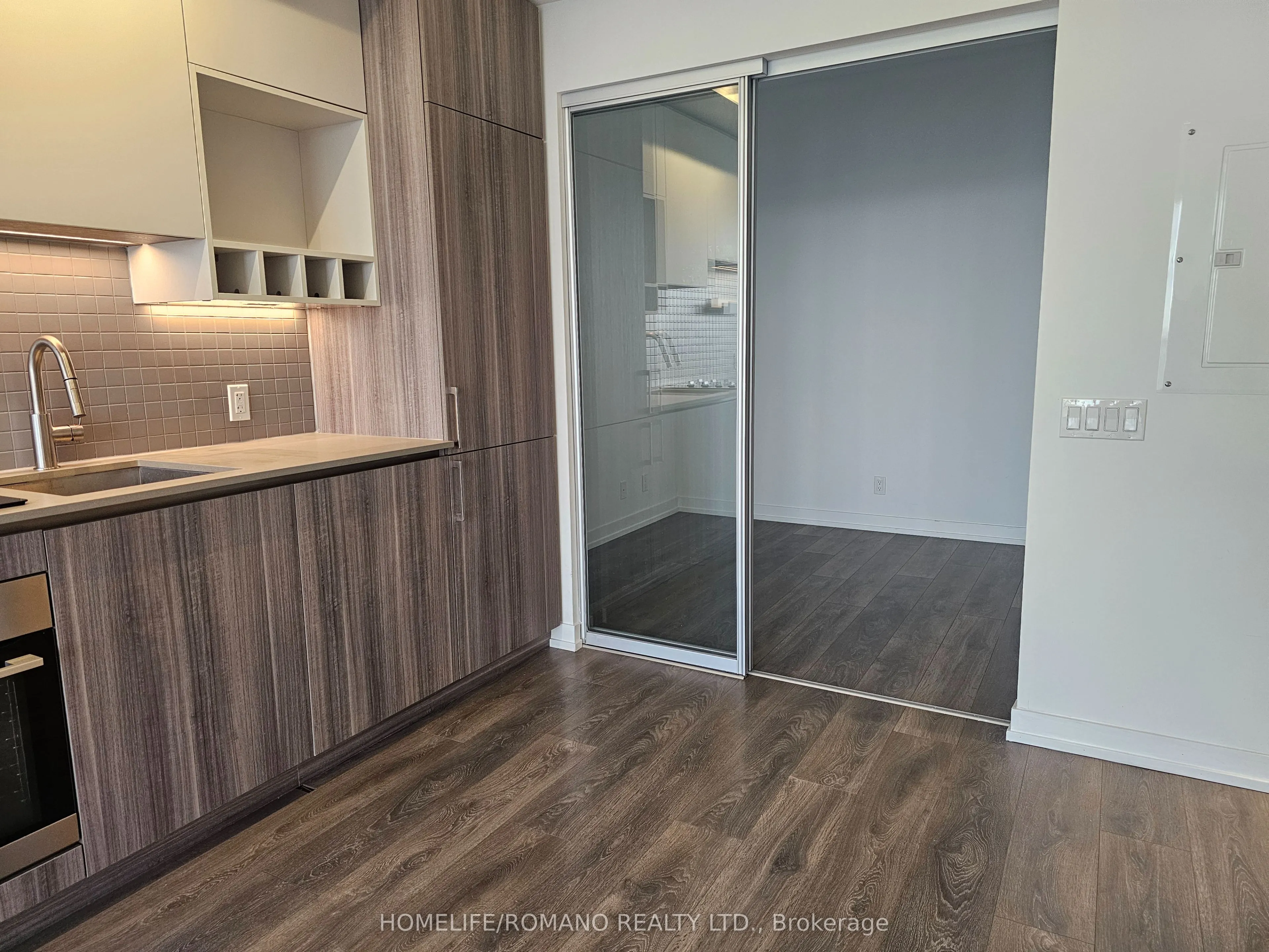 5 Buttermill Avenue, #5006