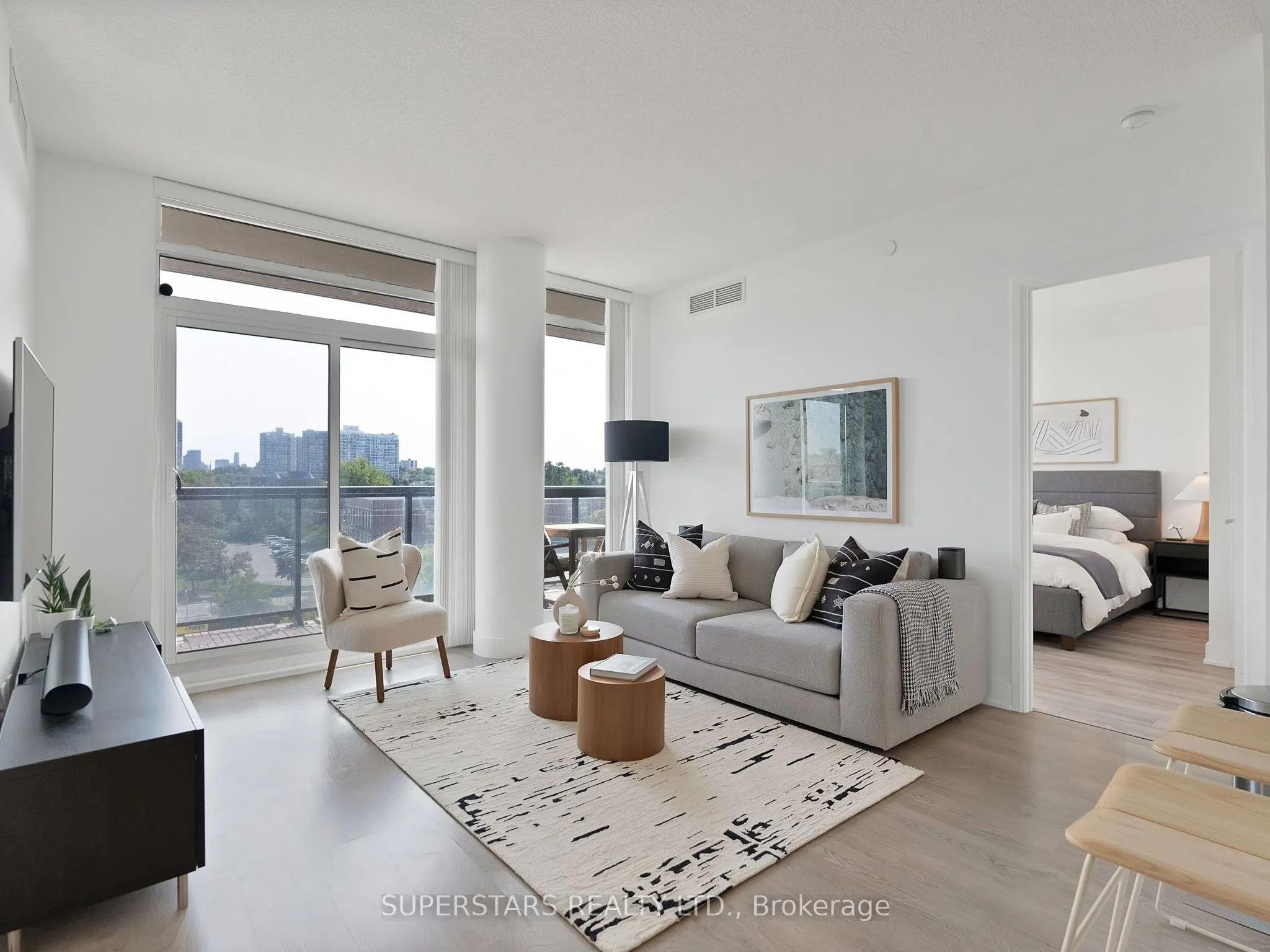 7608 Yonge Street, #620