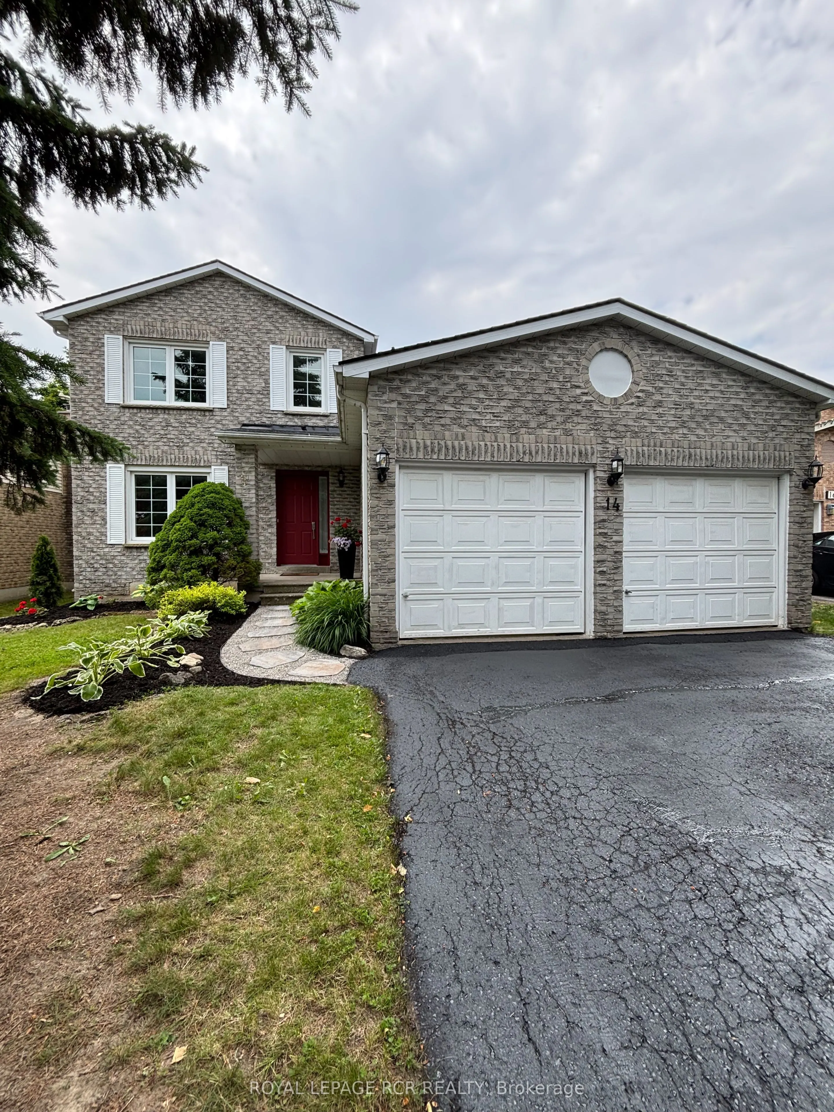14 Forrestwood Crescent