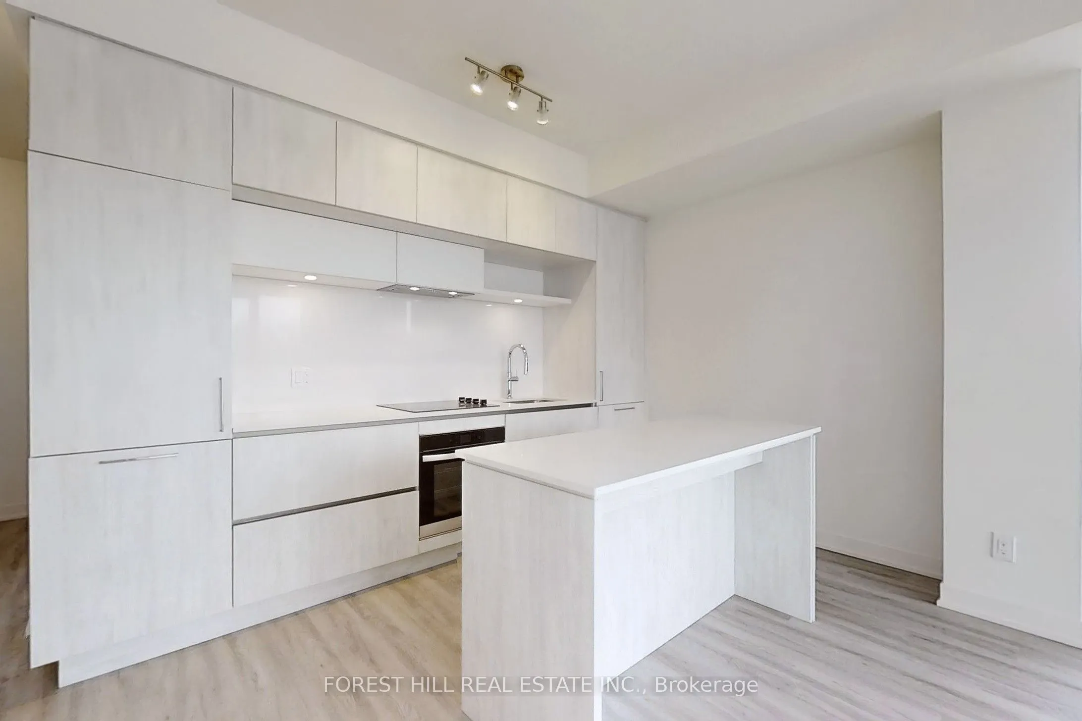 6 David Eyer Road, #203