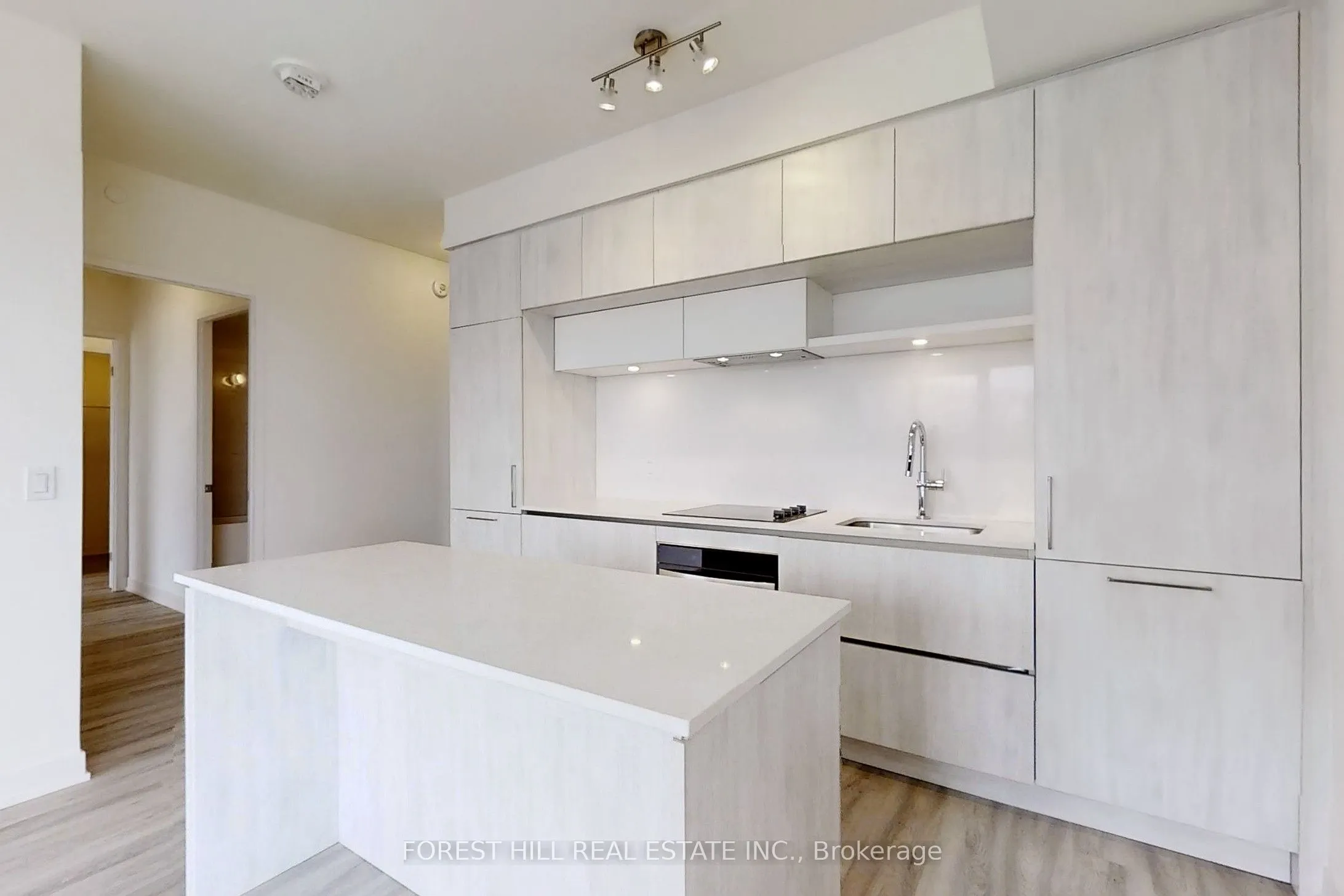 6 David Eyer Road, #203