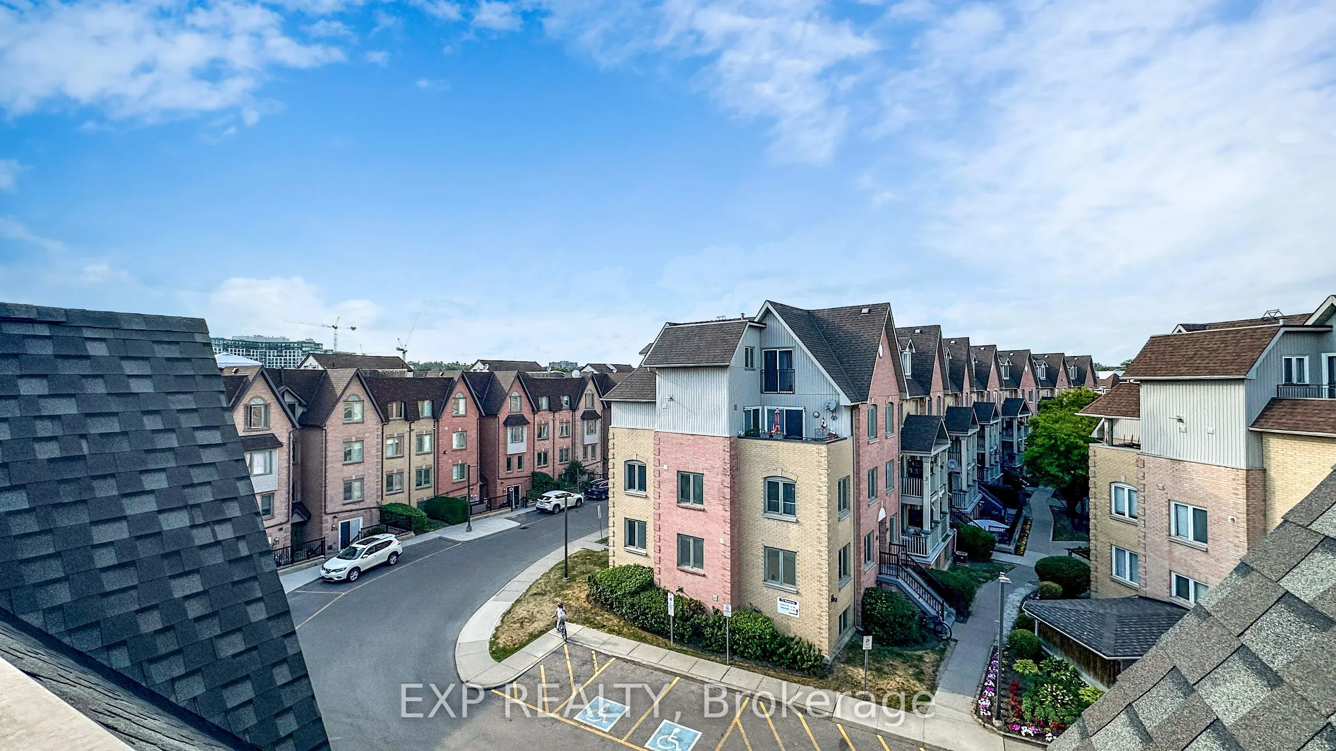 75 Weldrick Road E, #605
