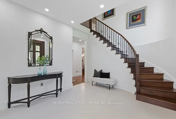 122 Wood Rim Drive