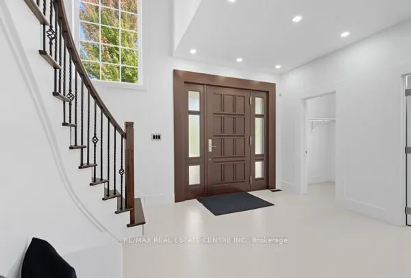 122 Wood Rim Drive