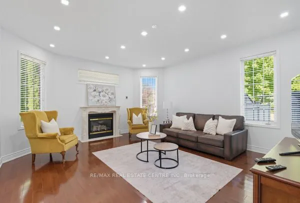 122 Wood Rim Drive