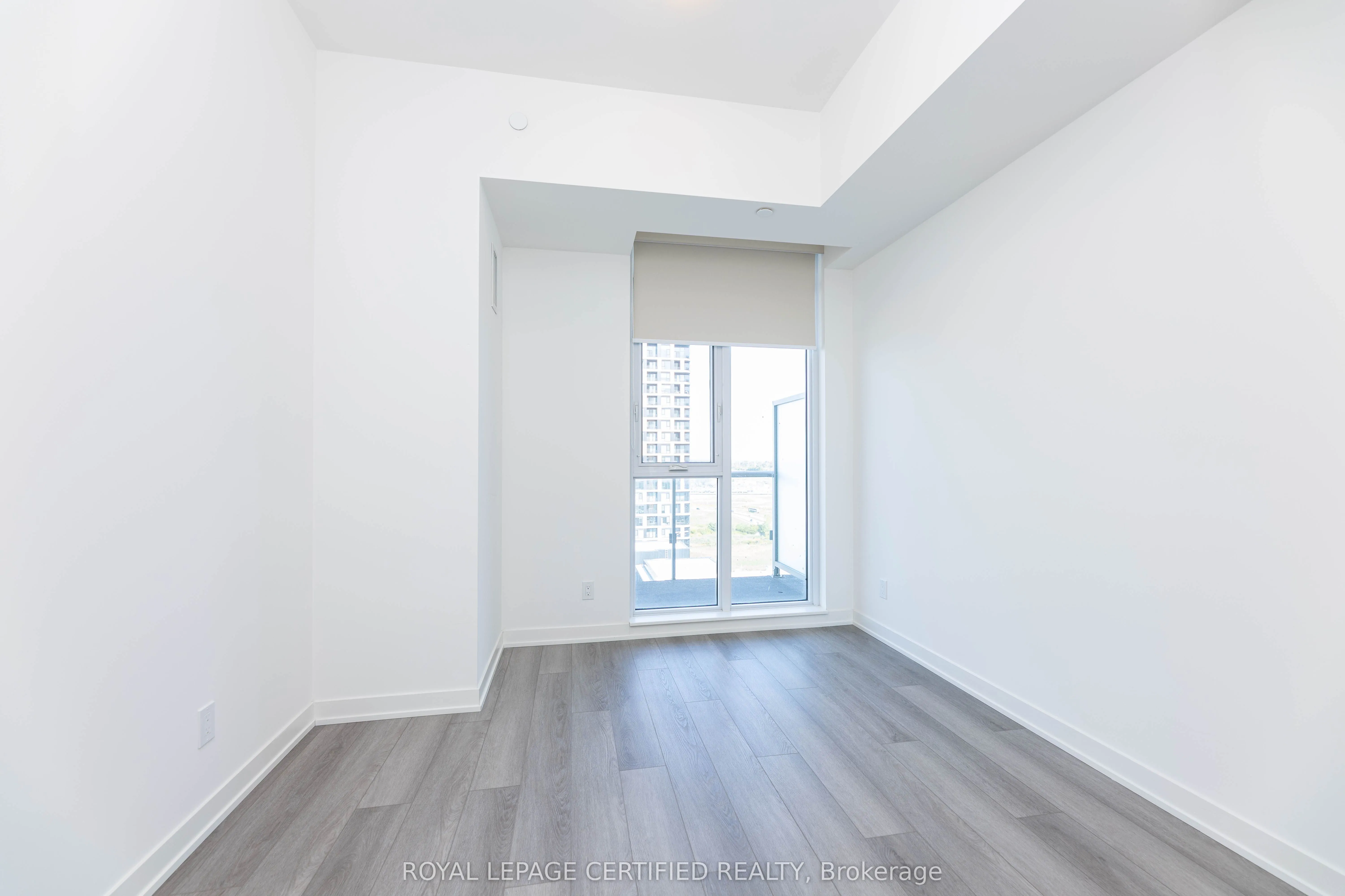 8119 Birchmount Road, #03