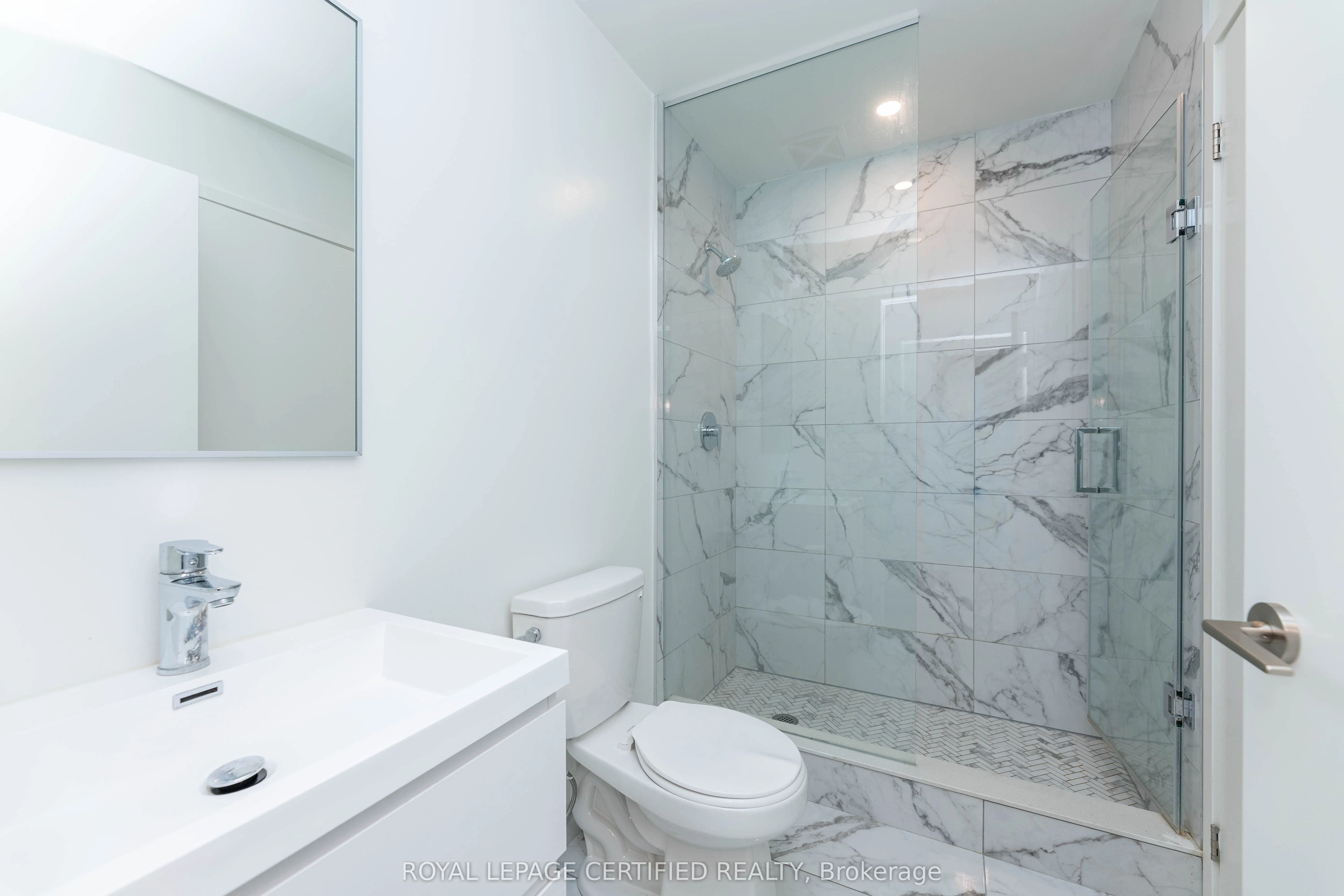 8119 Birchmount Road, #03