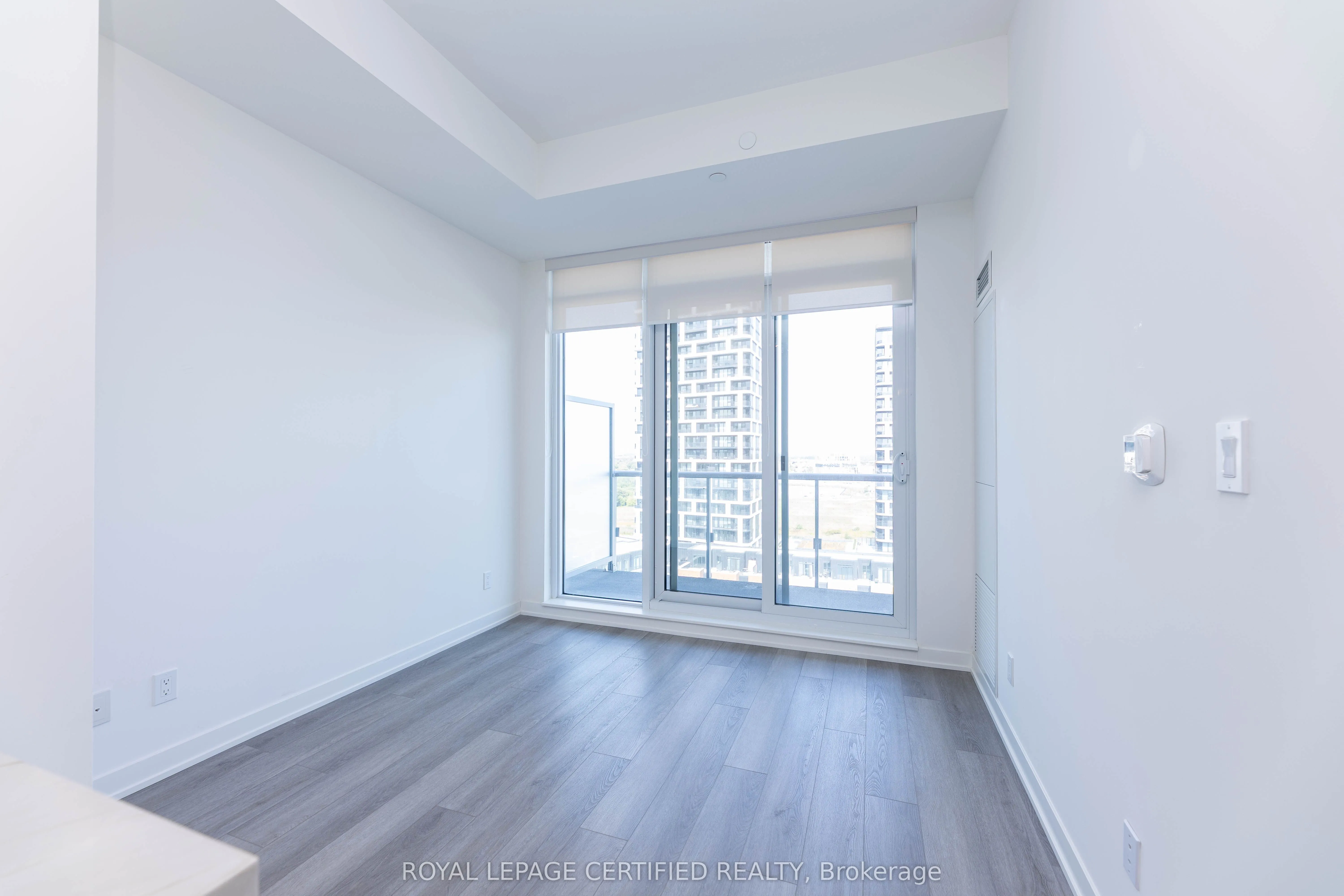 8119 Birchmount Road, #03