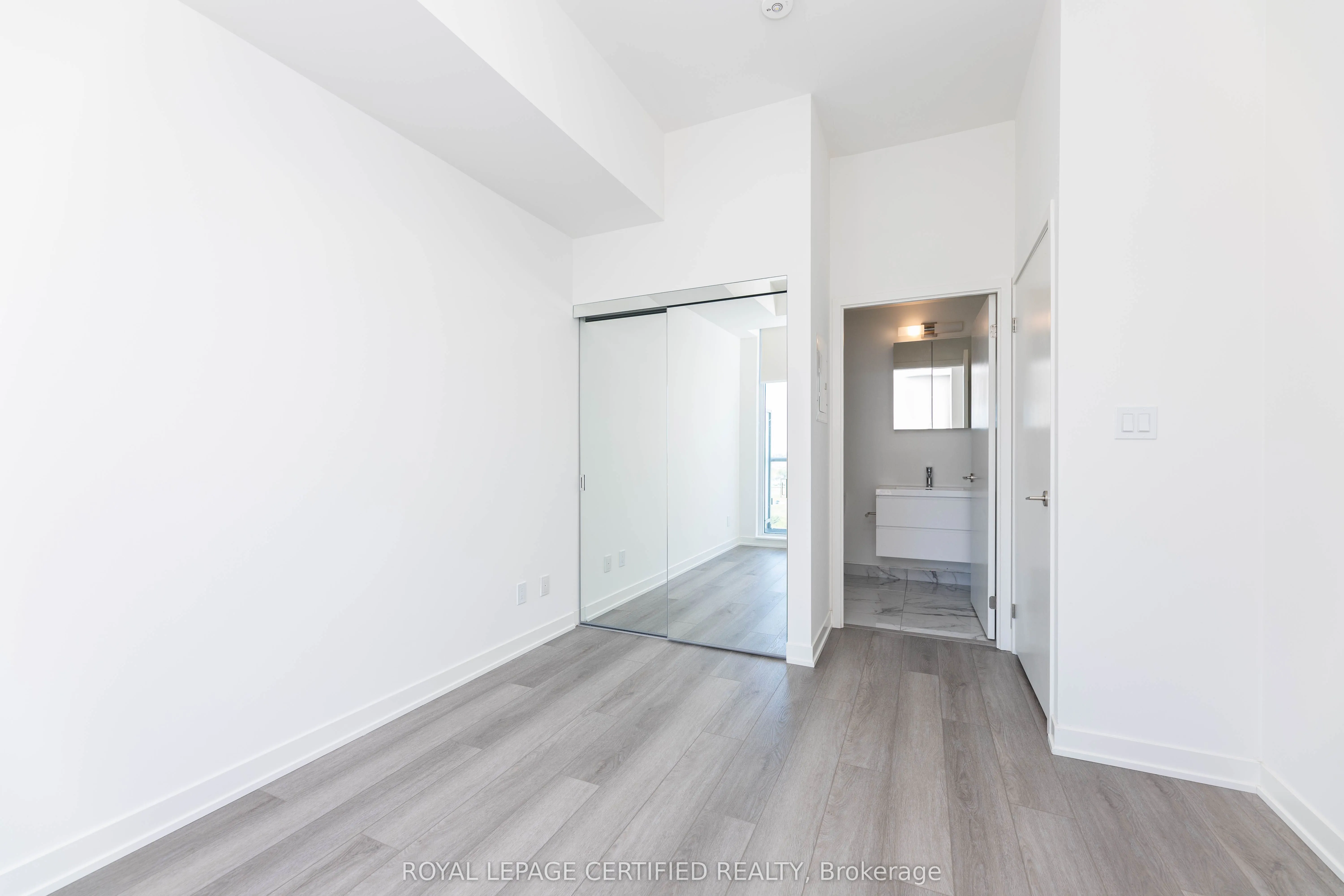 8119 Birchmount Road, #03
