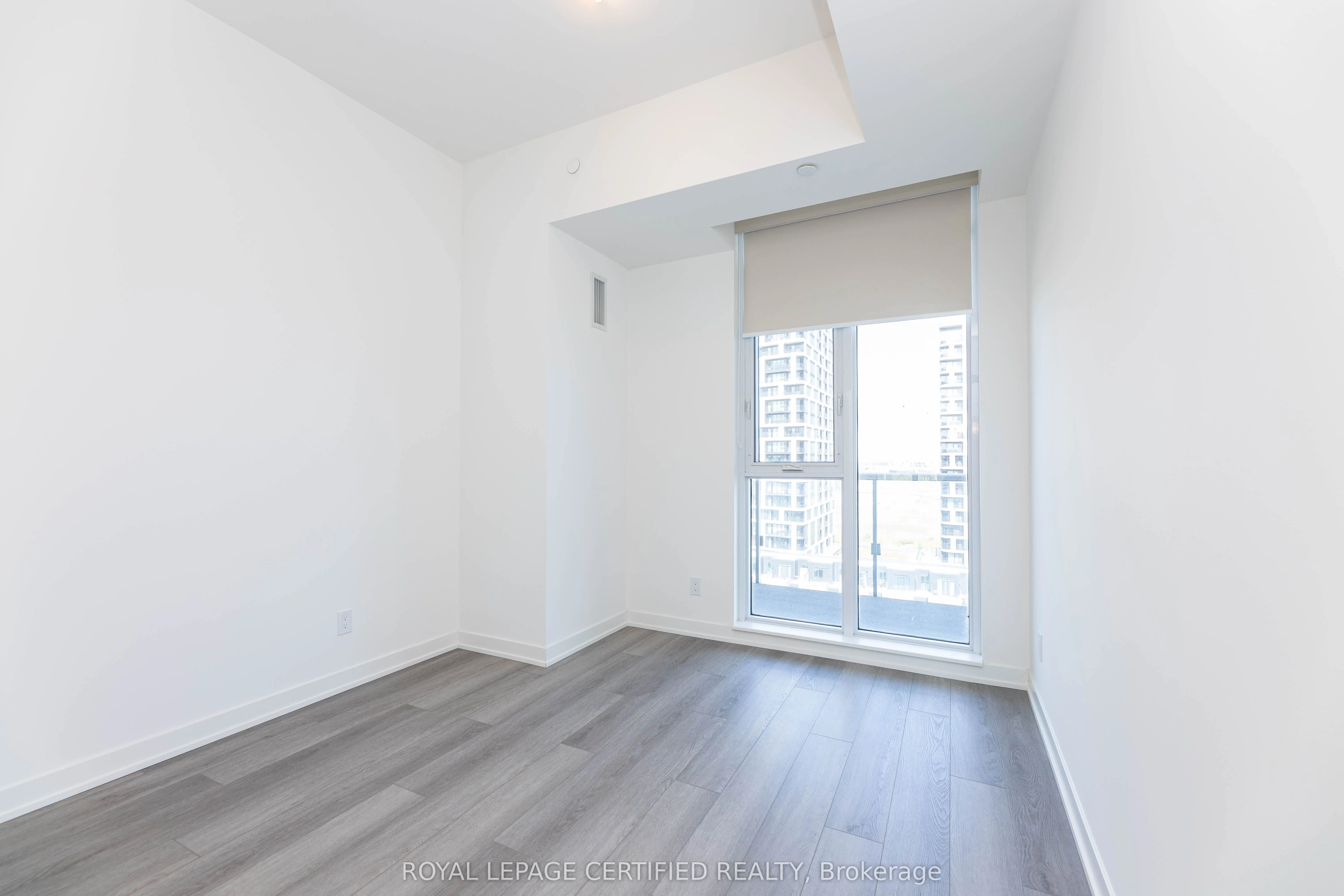 8119 Birchmount Road, #03