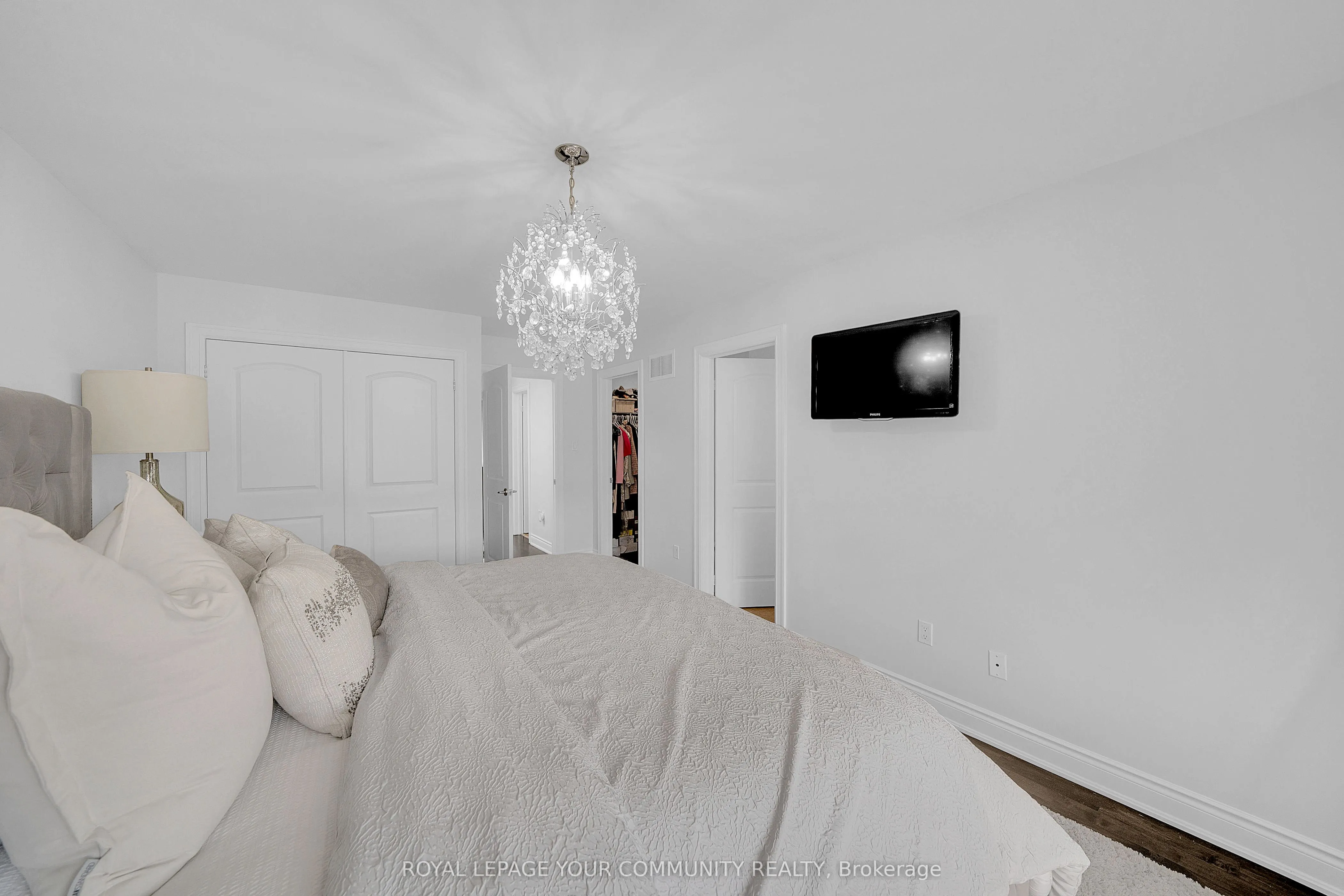 8032 Kipling Avenue, #5