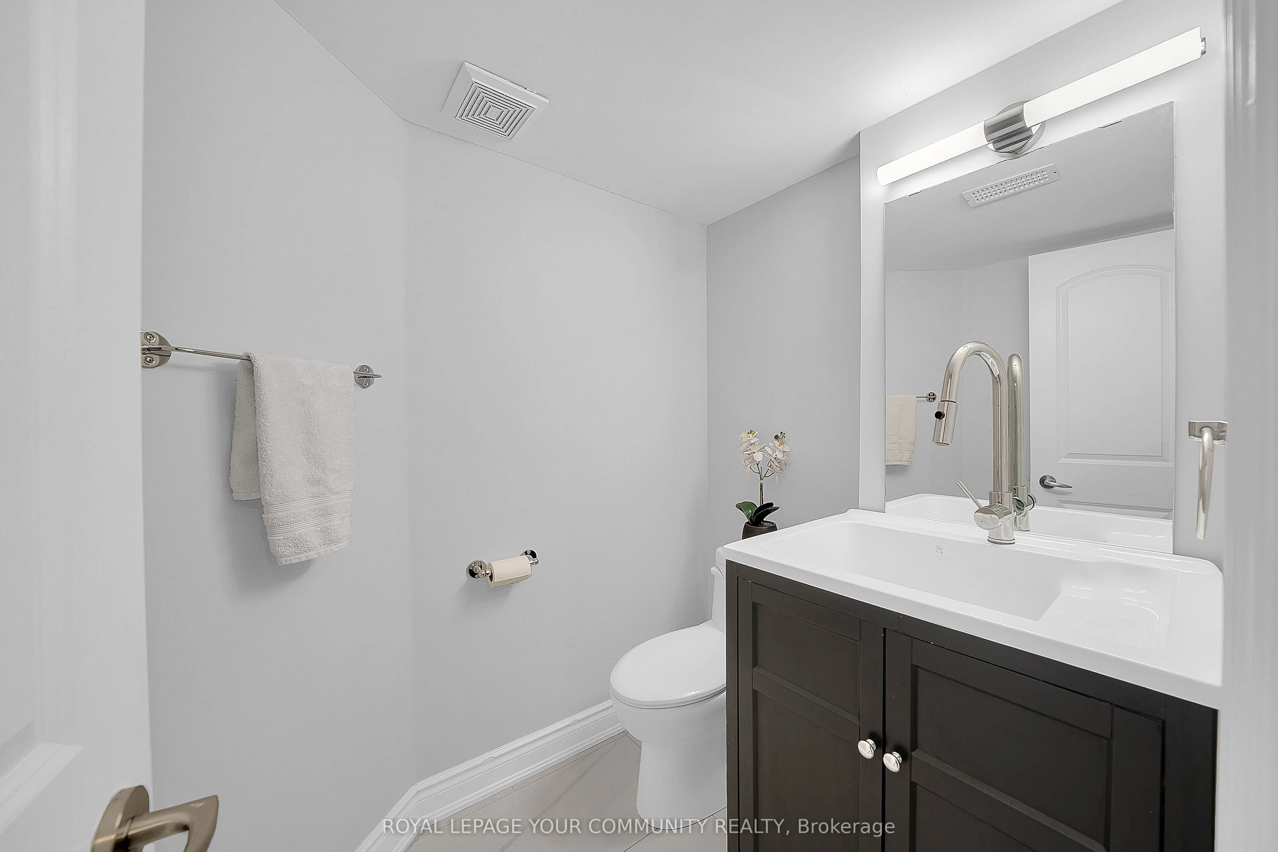 8032 Kipling Avenue, #5