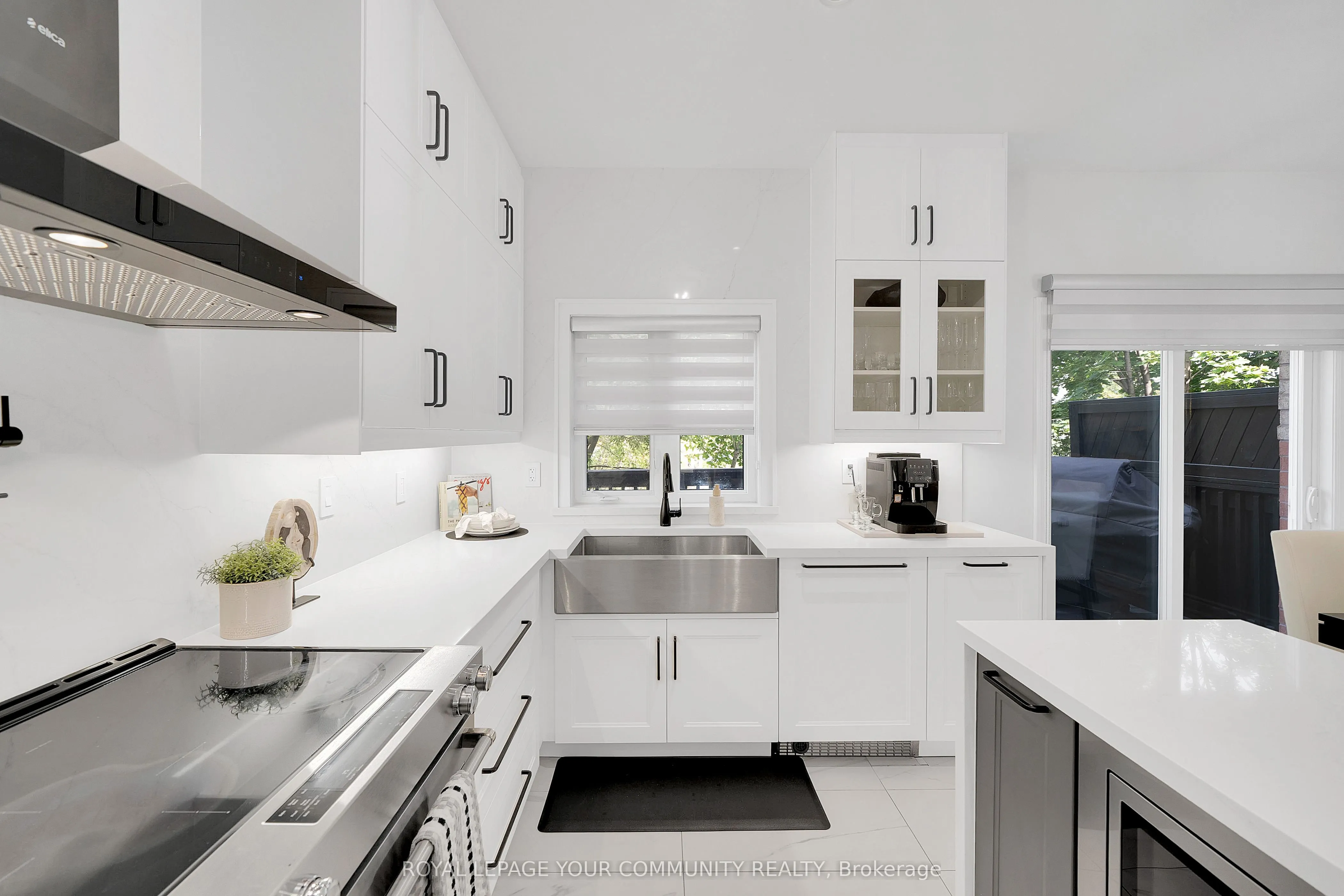 8032 Kipling Avenue, #5