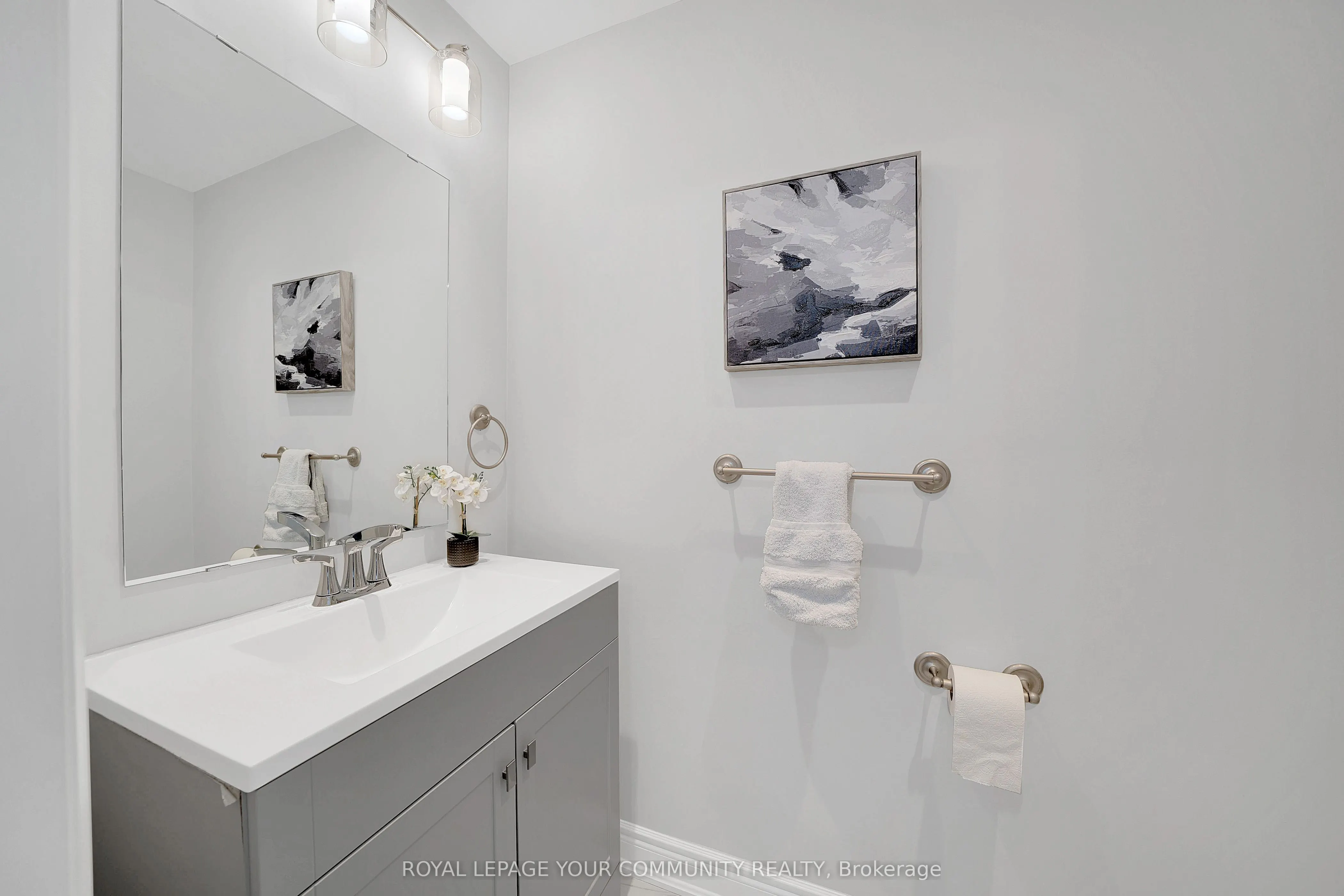 8032 Kipling Avenue, #5
