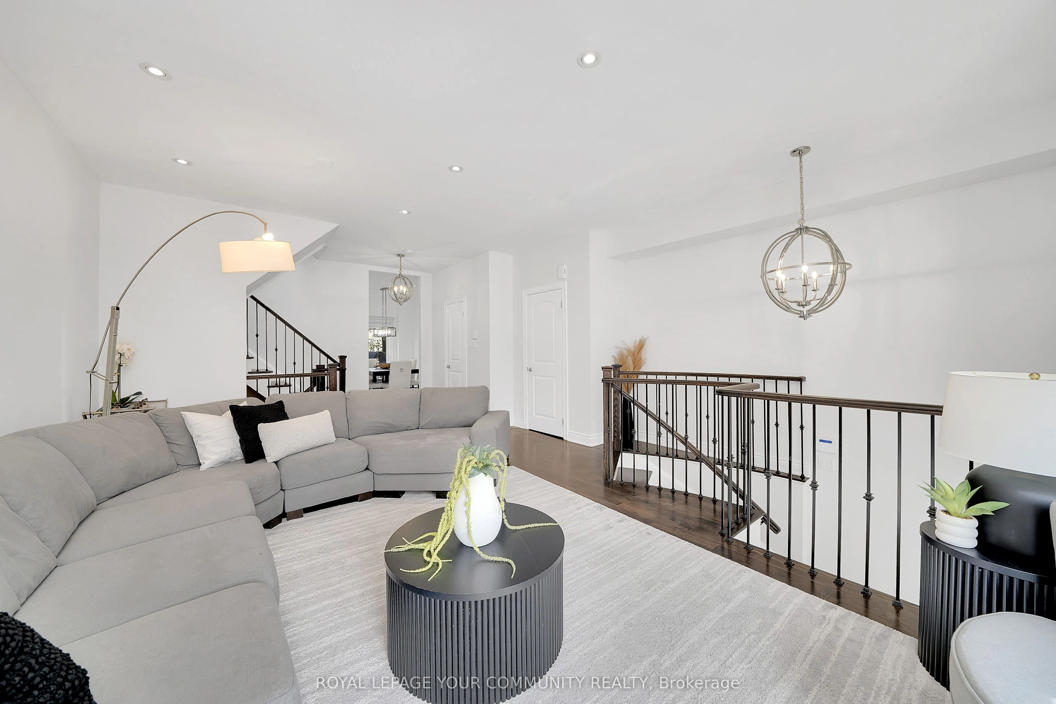 8032 Kipling Avenue, #5