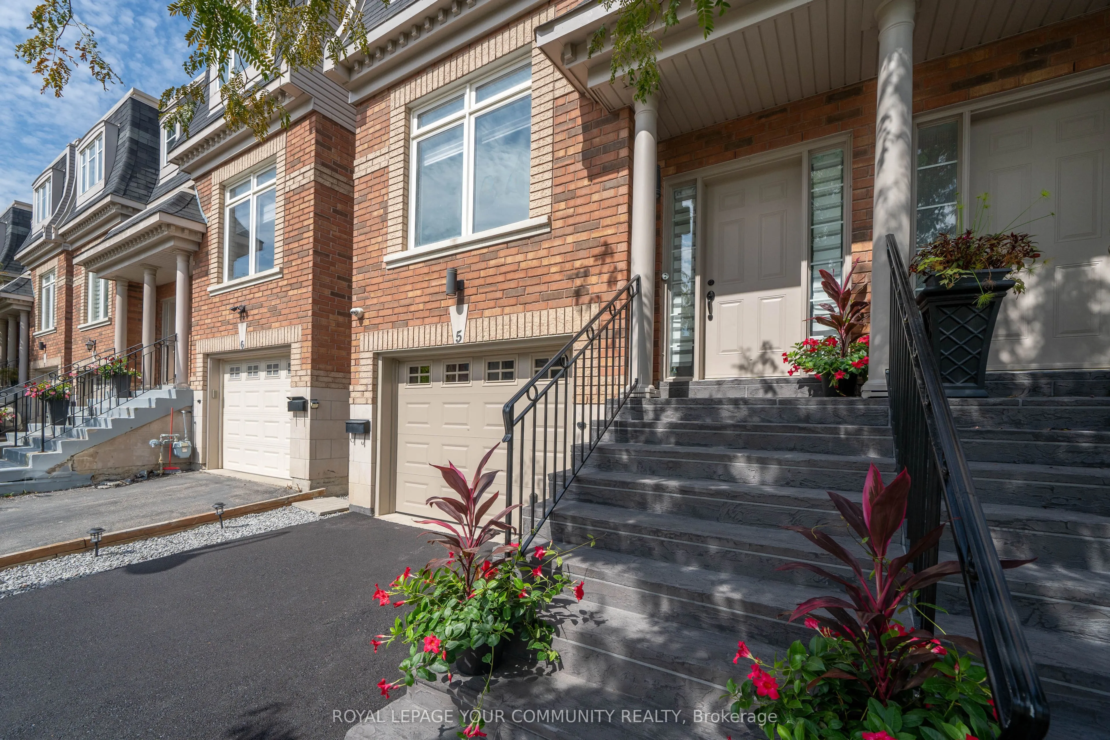 8032 Kipling Avenue, #5