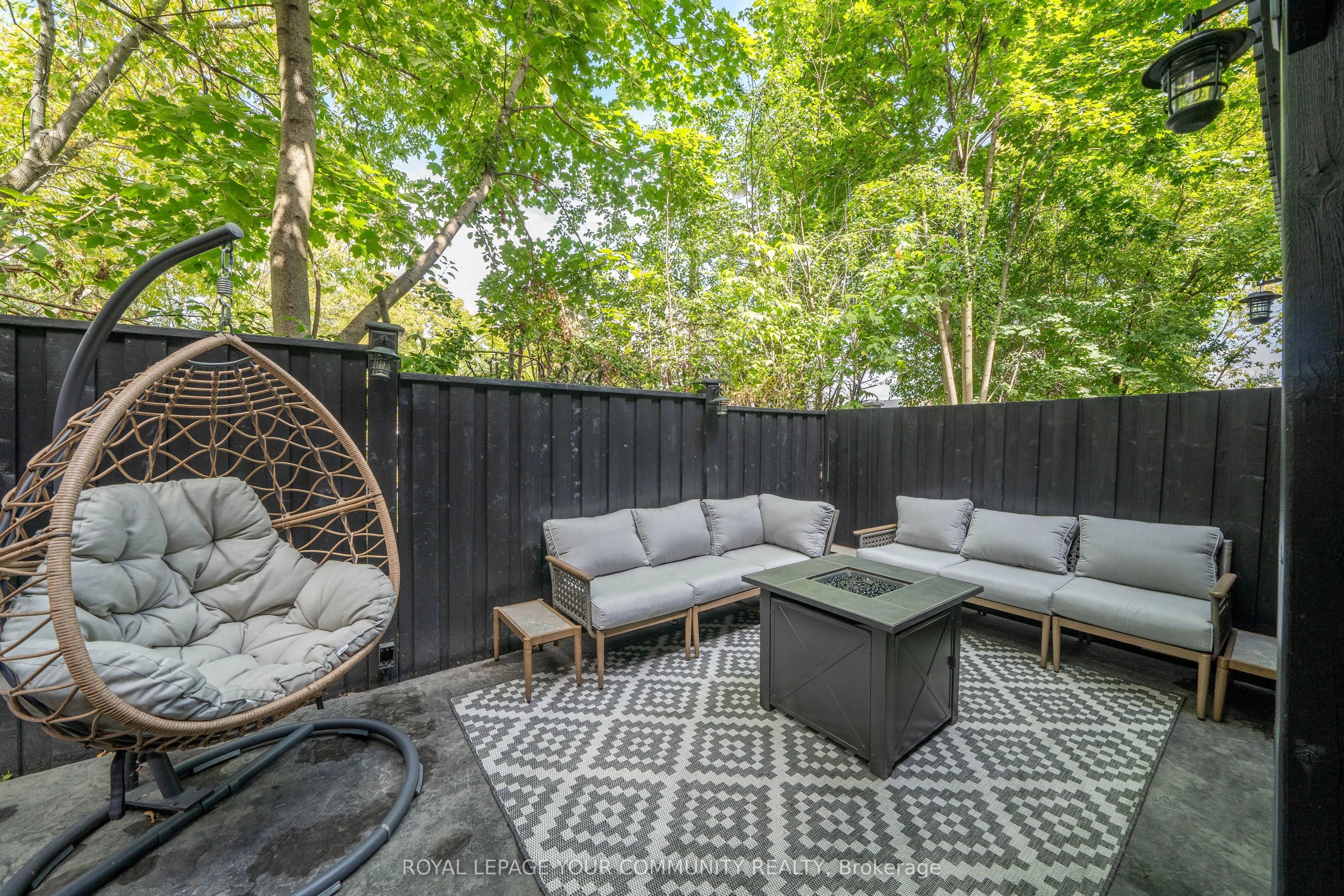 8032 Kipling Avenue, #5