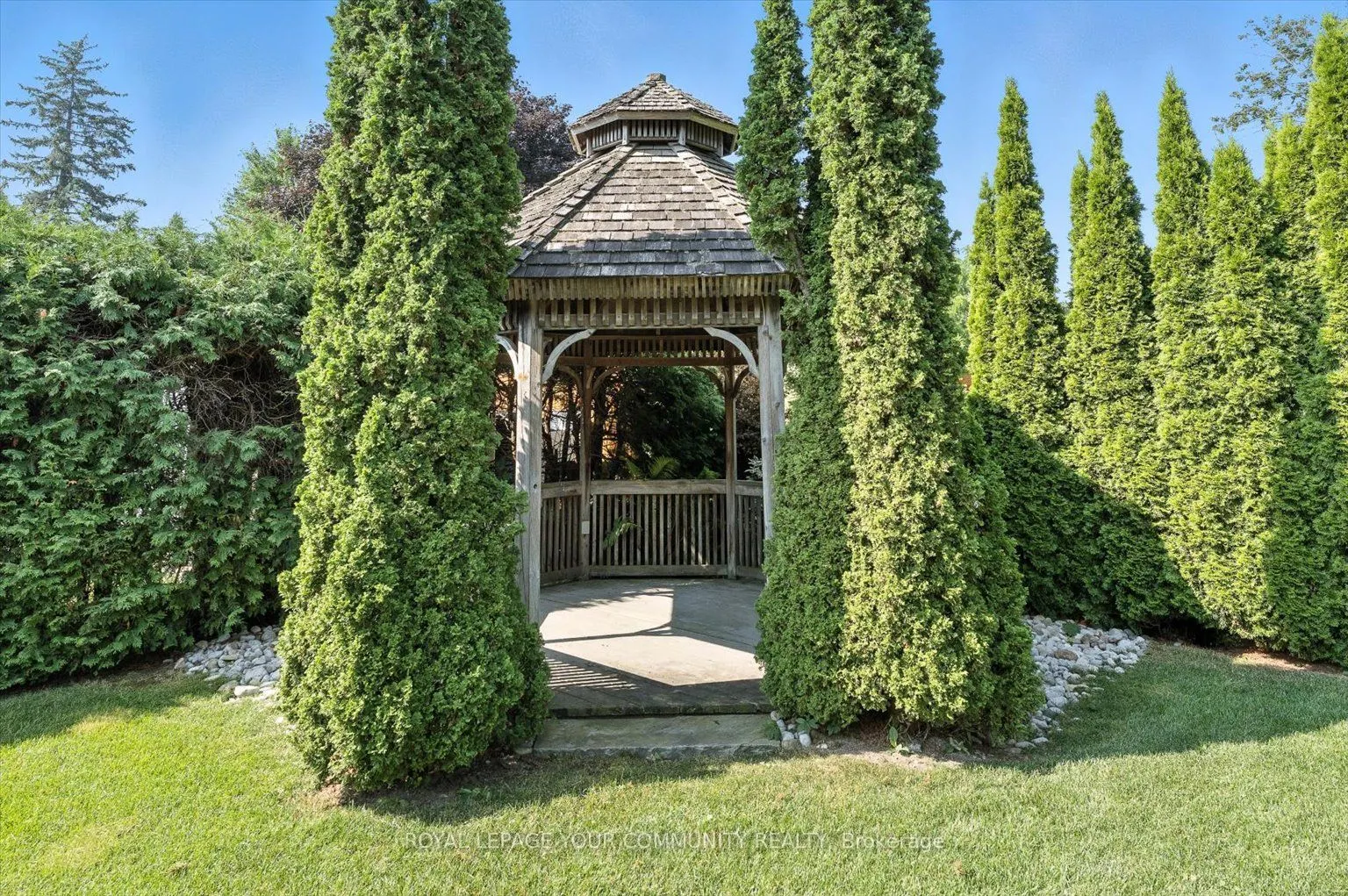 165 Clearview Heights